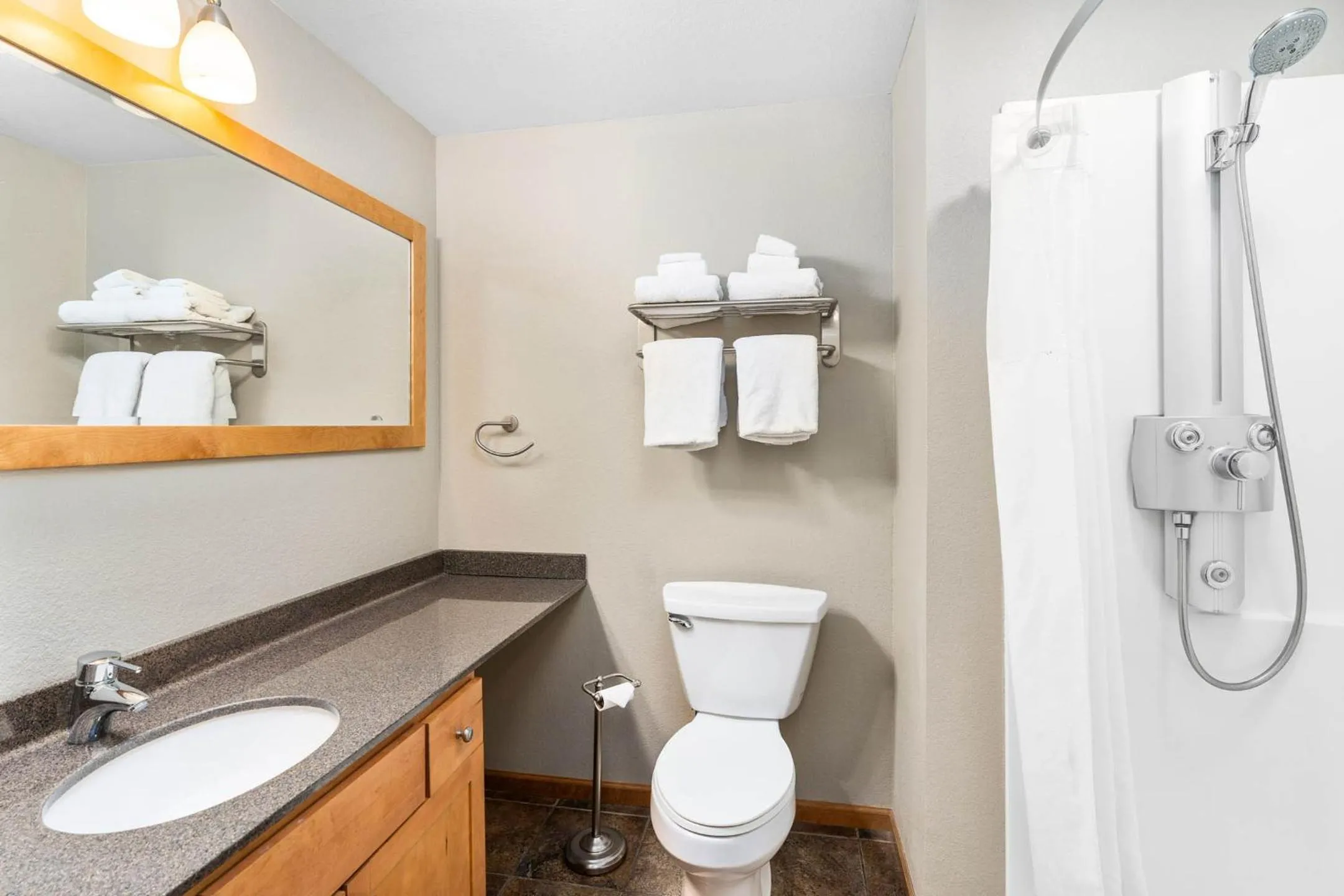 Bathroom in Beacon Pointe on Lake Superior