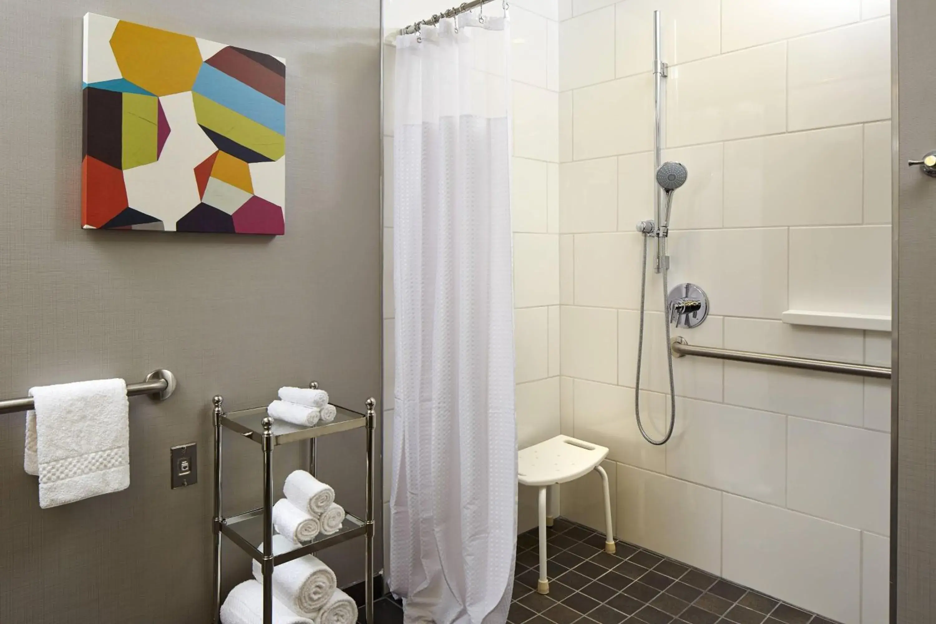 King Room with Sofa Bed and Roll-In Shower - Mobility/Hearing Accessible in Courtyard by Marriott Sunnyvale Silicon Valley King Room with Sofa Bed and Roll-In Shower - Mobility/Hearing Accessible in Courtyard by Marriott Sunnyvale Silicon Valley