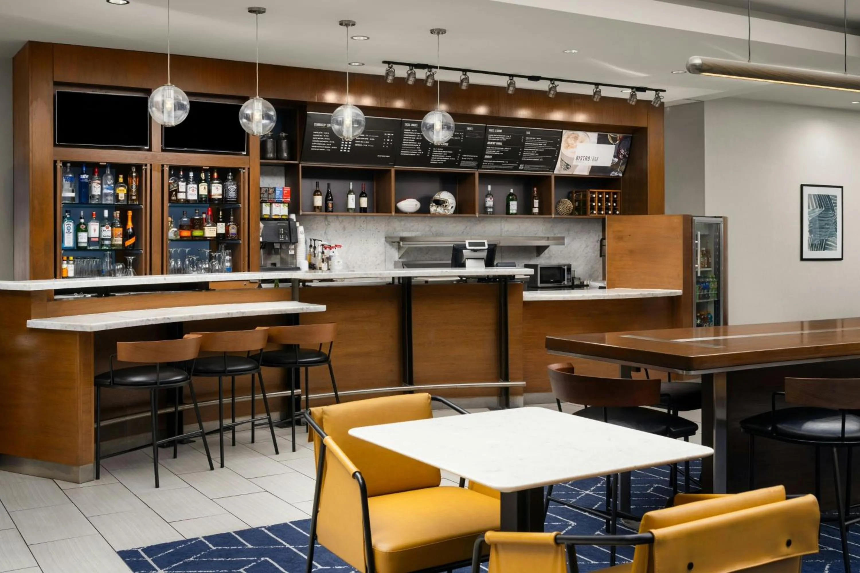 Lounge or bar in Courtyard by Marriott Sunnyvale Silicon Valley