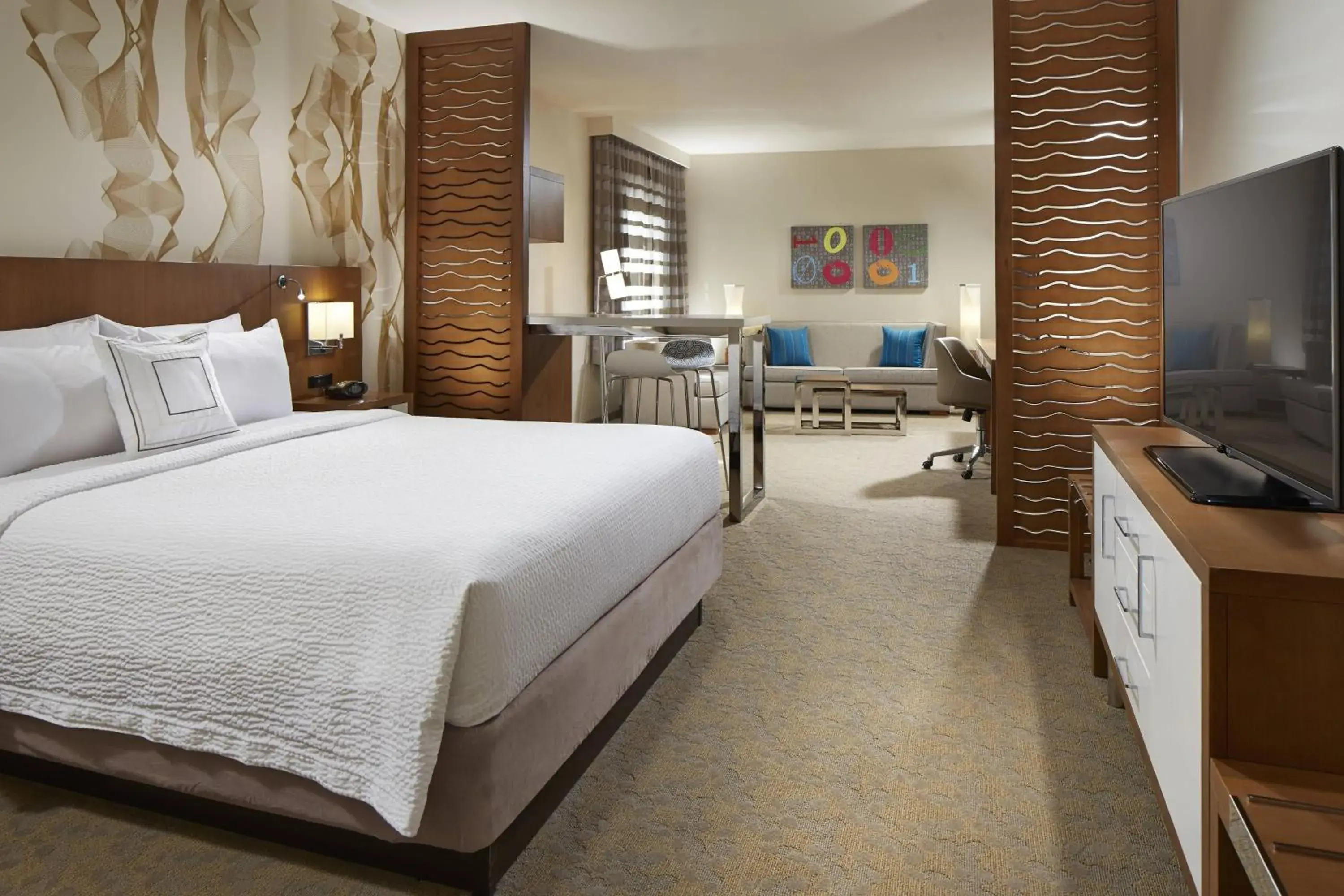 Executive King Room in Courtyard by Marriott Sunnyvale Silicon Valley Executive King Room in Courtyard by Marriott Sunnyvale Silicon Valley