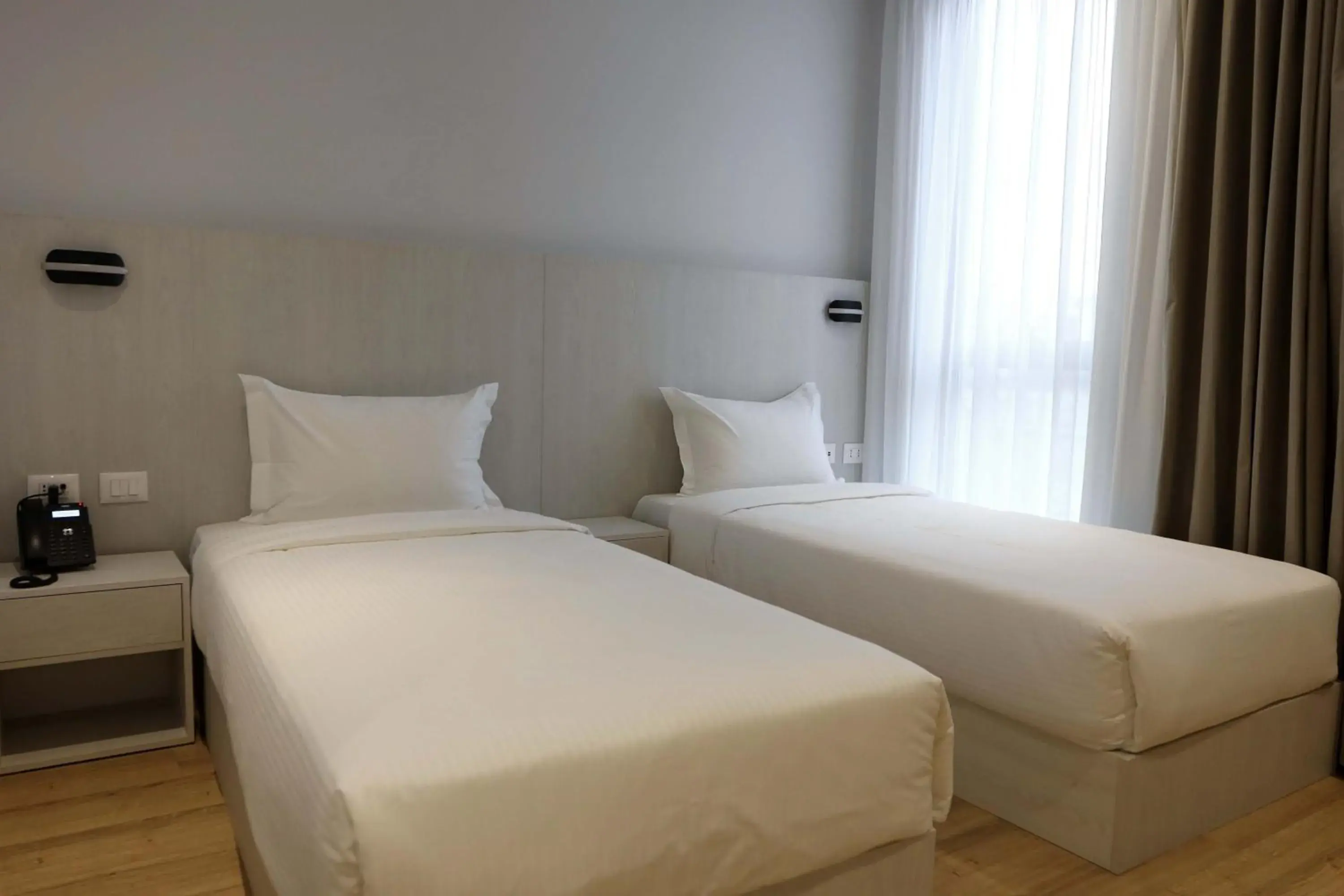 Bed in Metro Hotel Terminal Bed in Metro Hotel Terminal