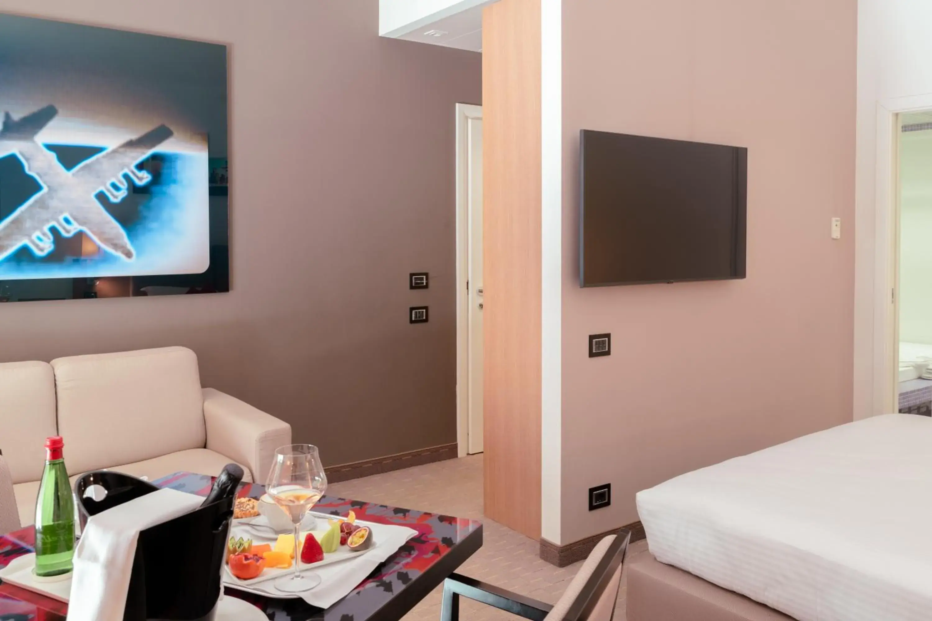 Suite - single occupancy in Ariha Hotel Cosenza Suite - single occupancy in Ariha Hotel Cosenza
