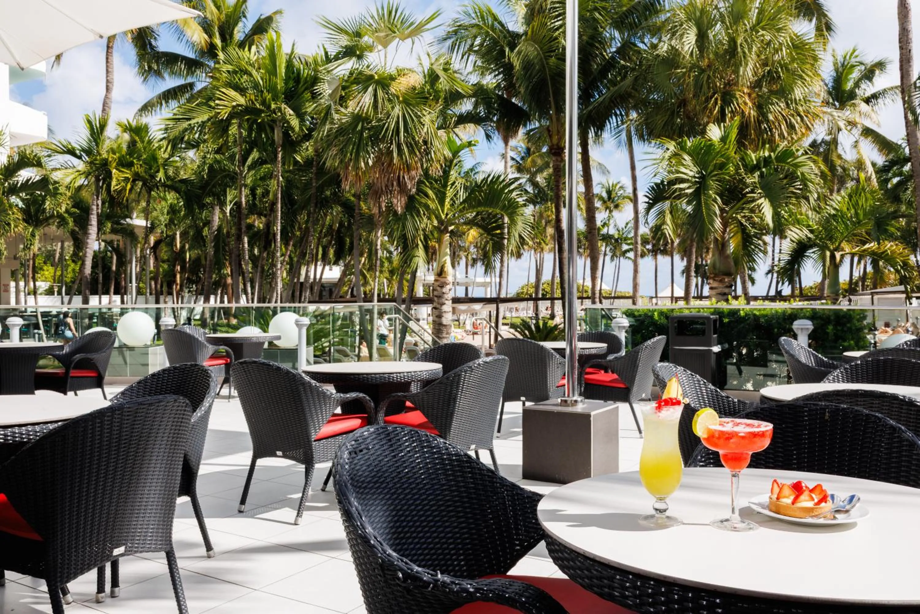 minibar in Riu Plaza Miami Beach