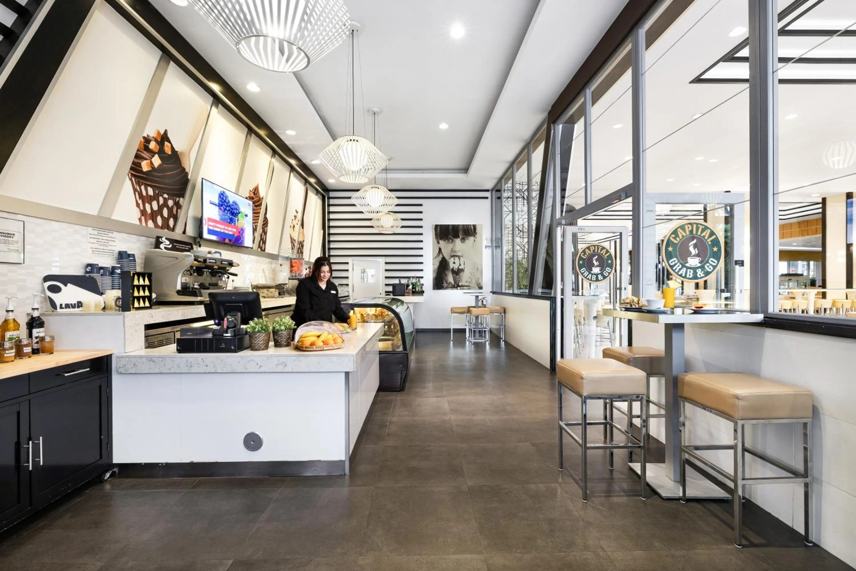 Restaurant/places to eat in Riu Plaza Miami Beach