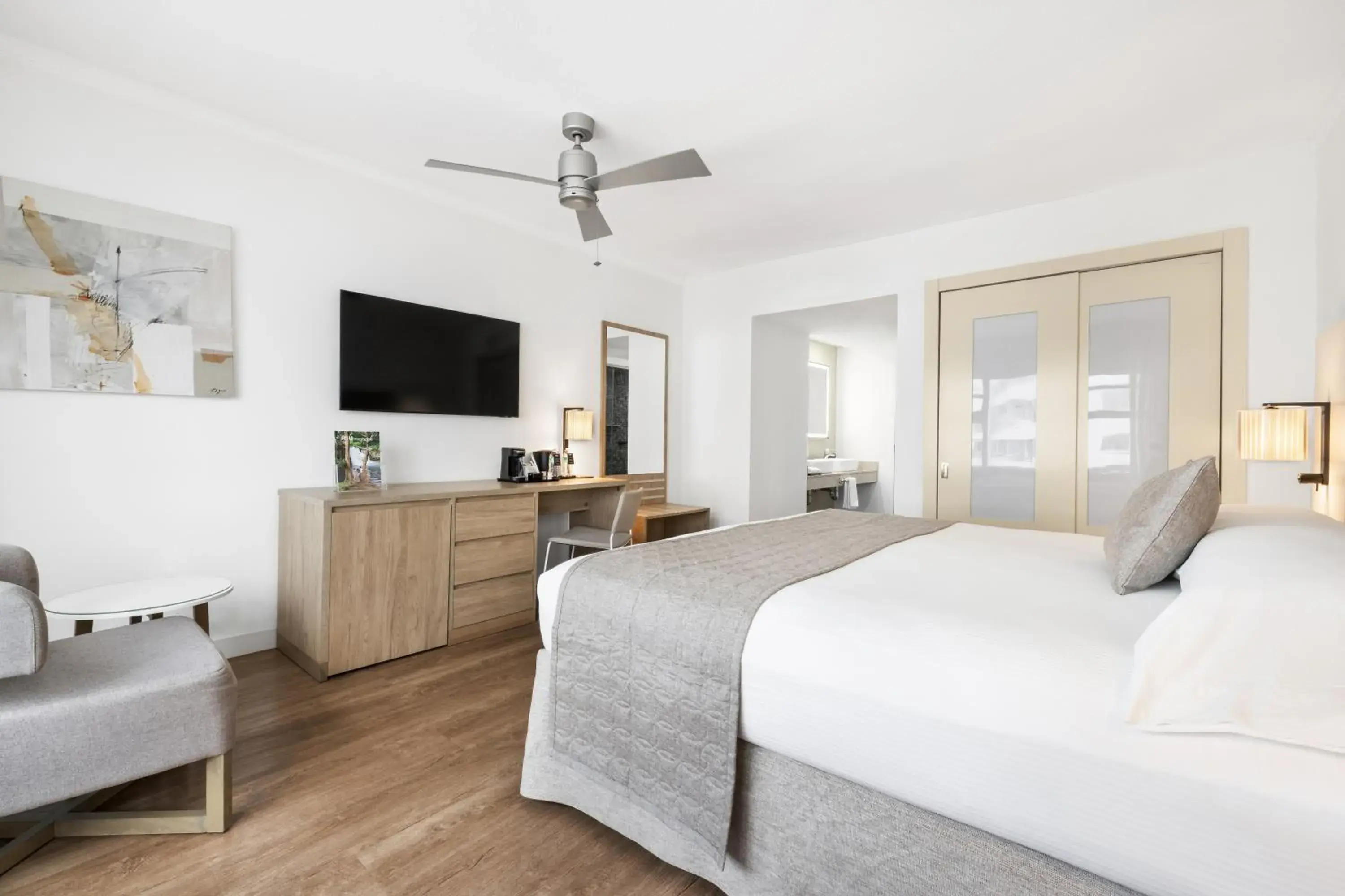 Bed in Riu Plaza Miami Beach Bed in Riu Plaza Miami Beach