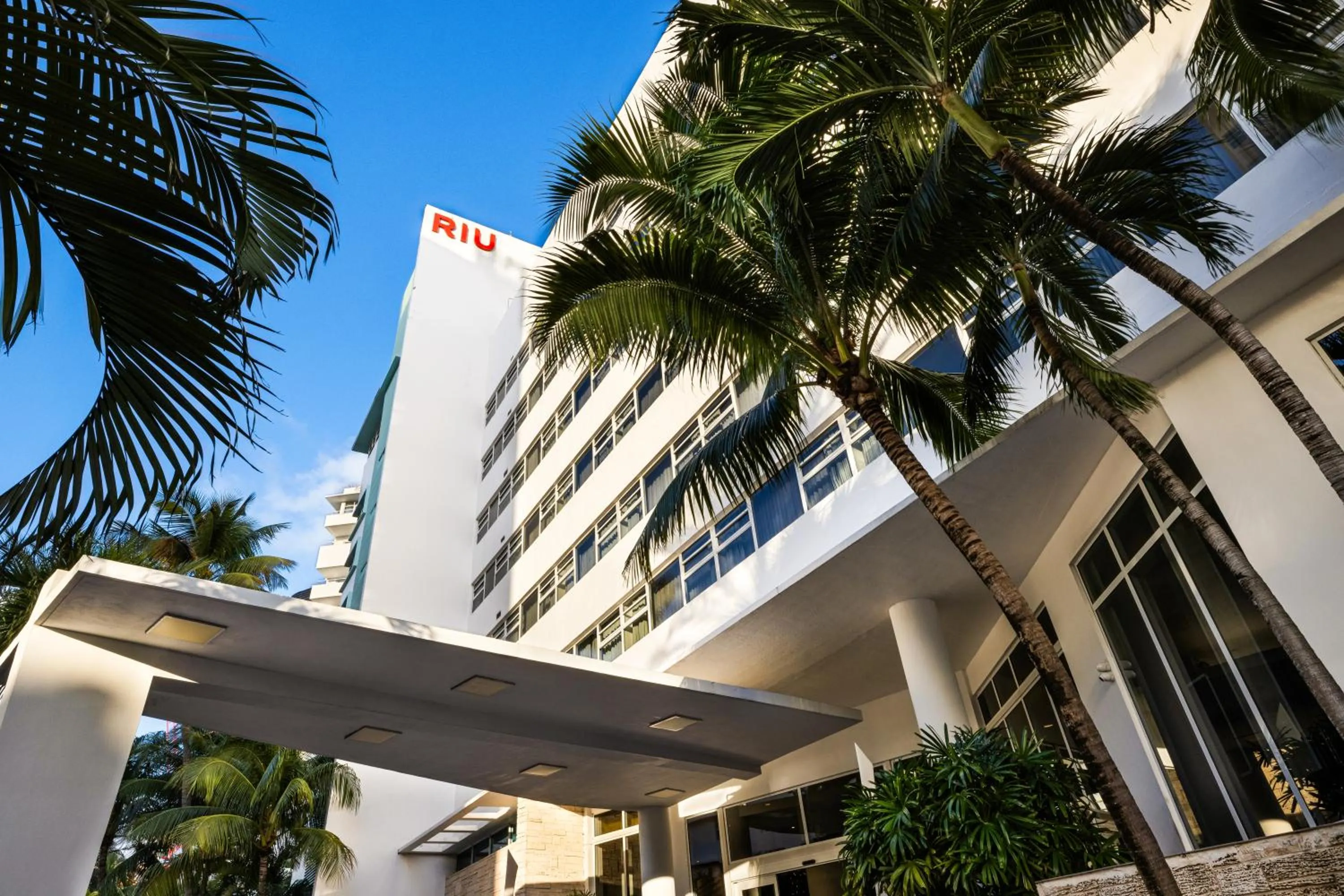 Property logo or sign in Riu Plaza Miami Beach