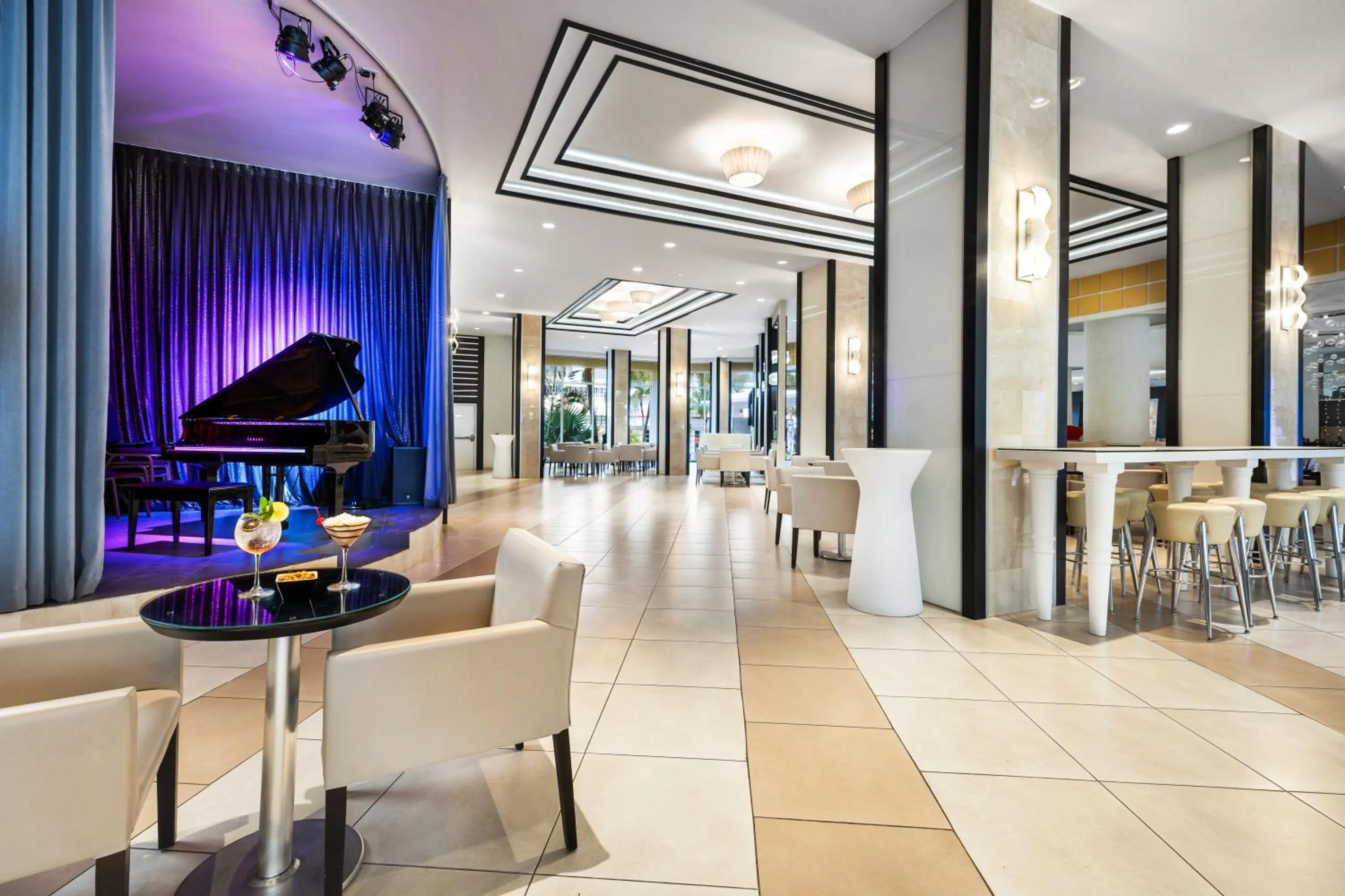 Lobby or reception in Riu Plaza Miami Beach