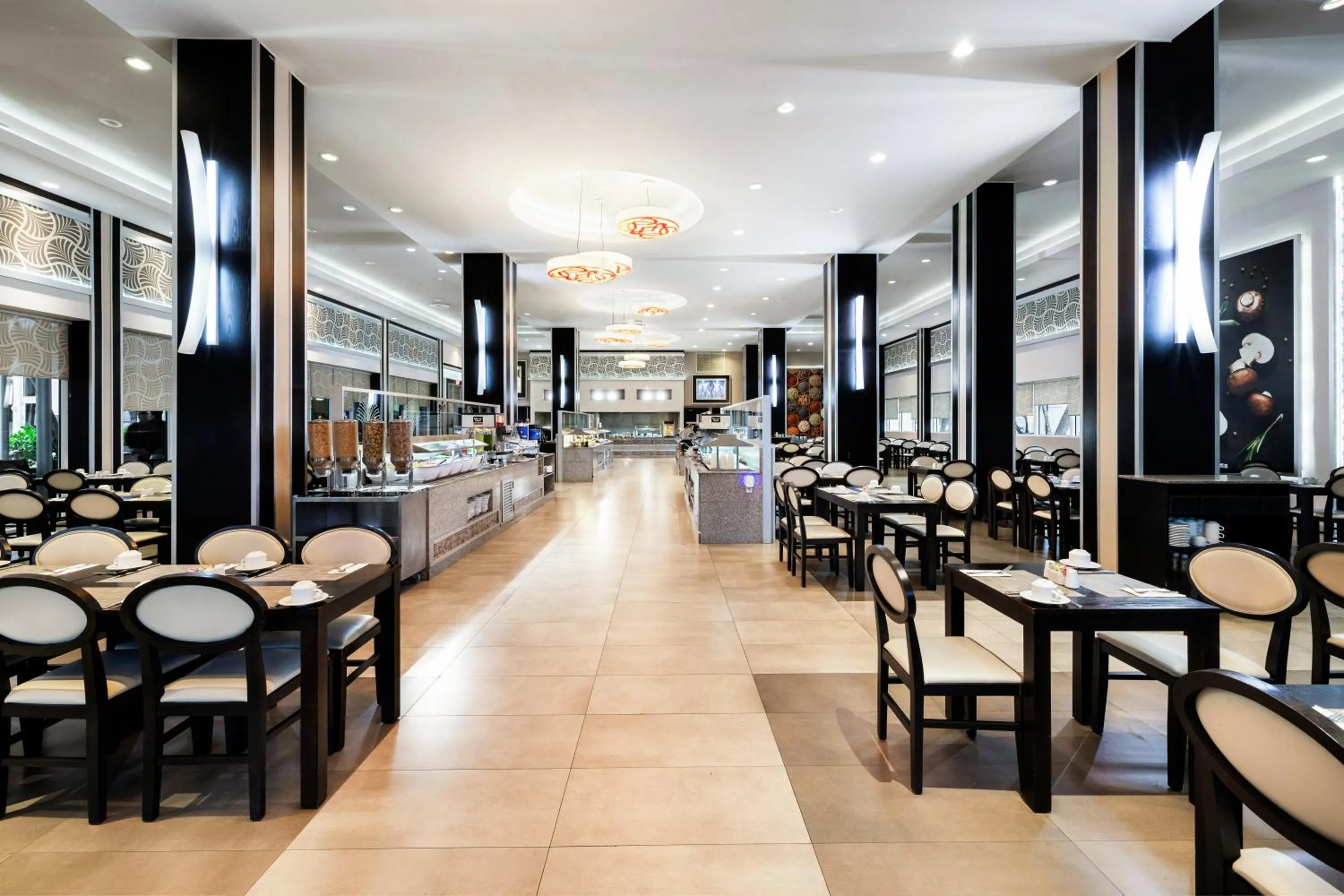 Restaurant/places to eat in Riu Plaza Miami Beach