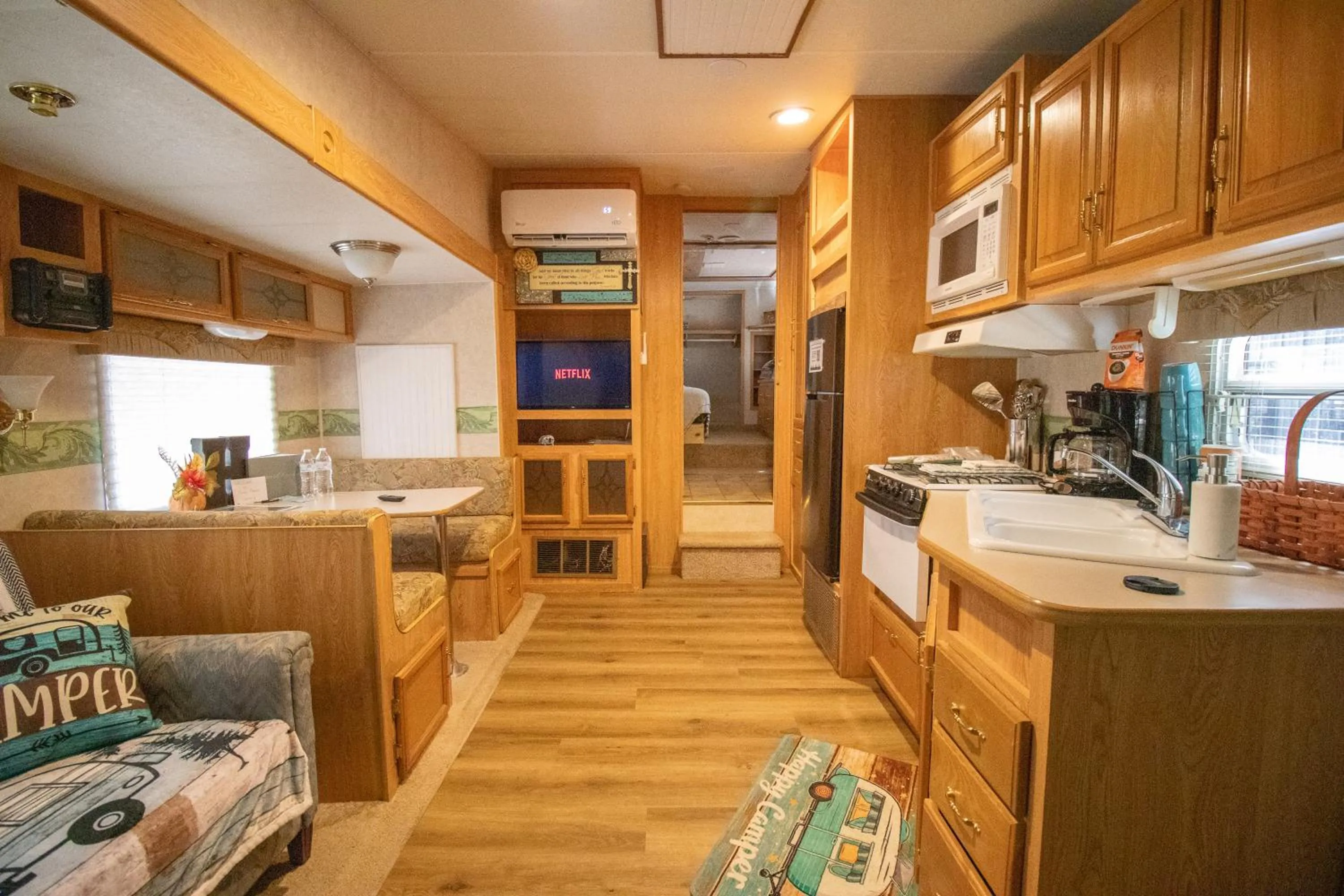 TV and multimedia in Kozy Haven Log Cabin Rentals