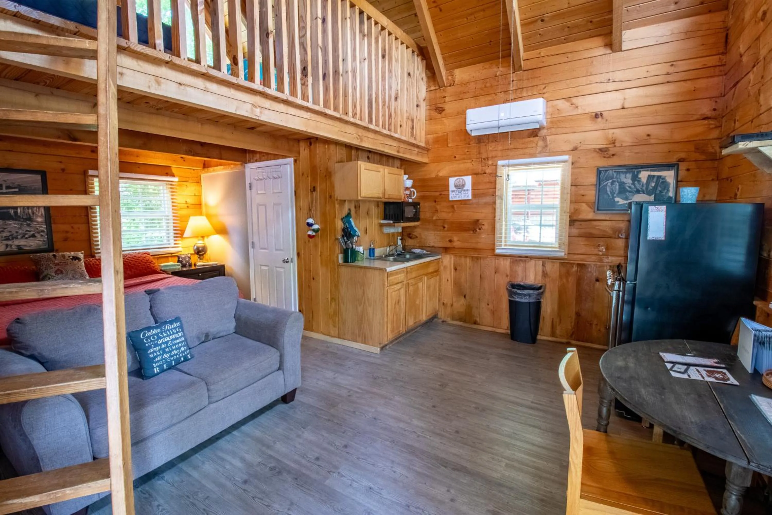 TV and multimedia in Kozy Haven Log Cabin Rentals