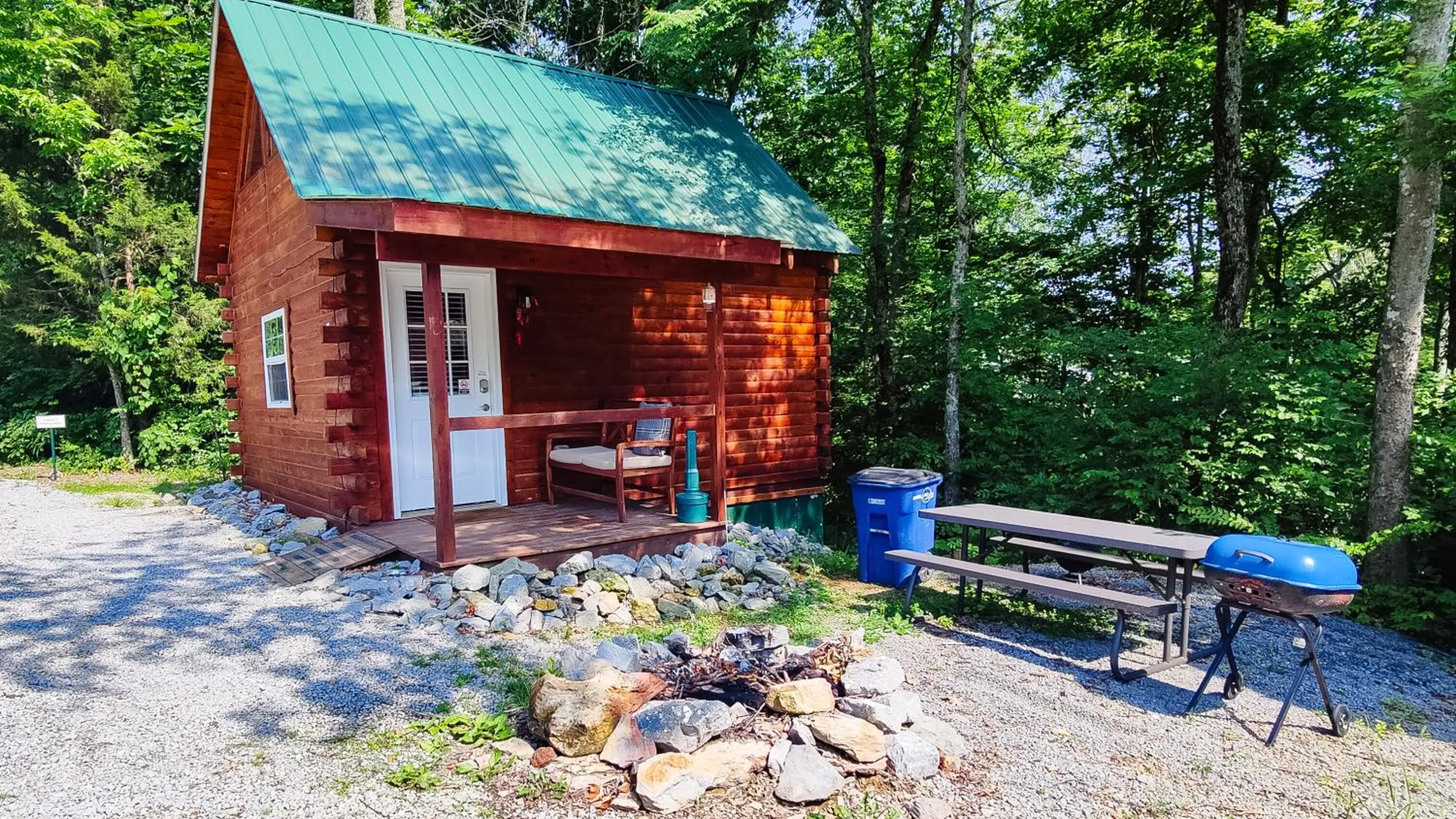 Property building in Kozy Haven Log Cabin Rentals
