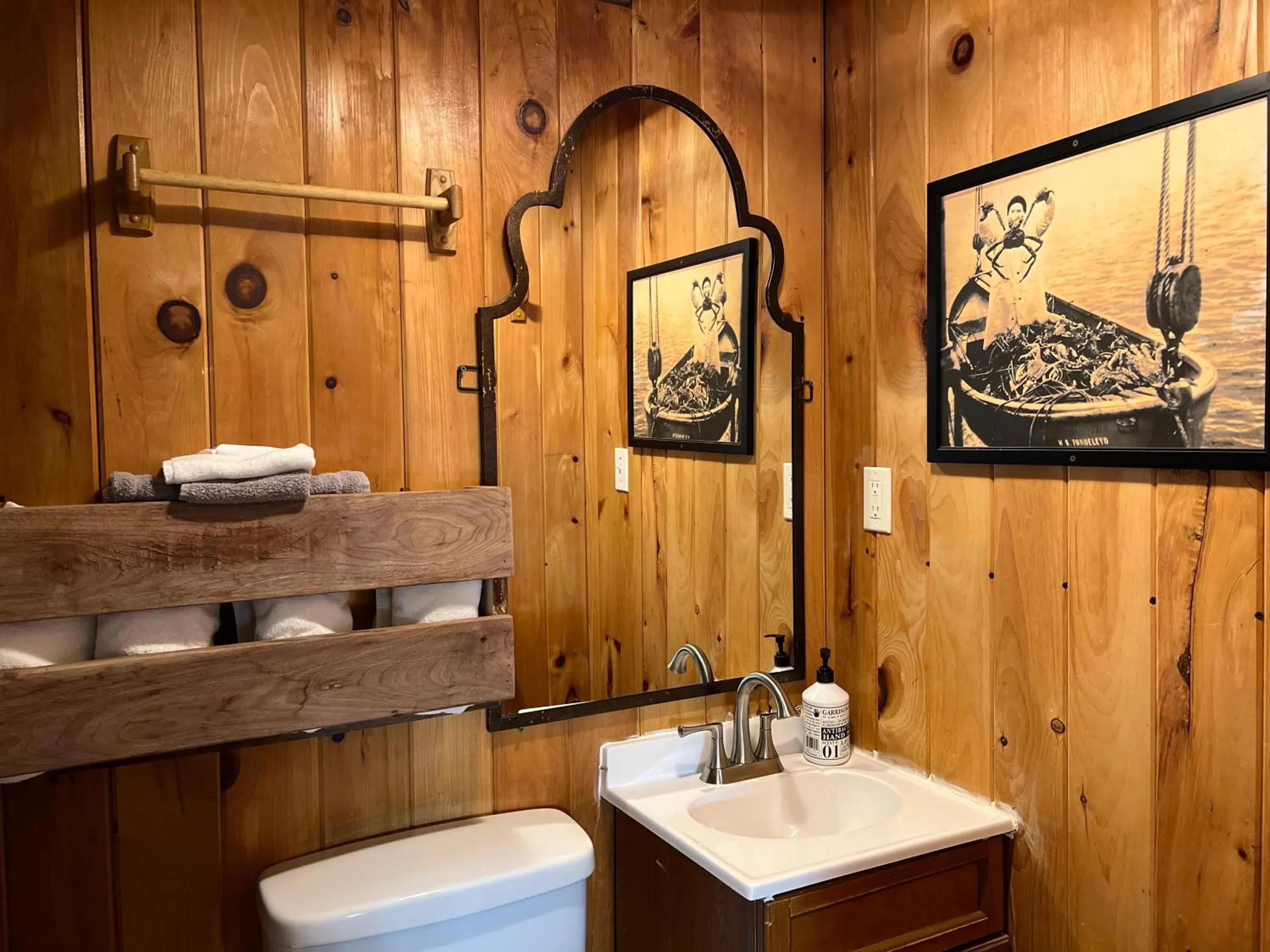 Shower in Kozy Haven Log Cabin Rentals