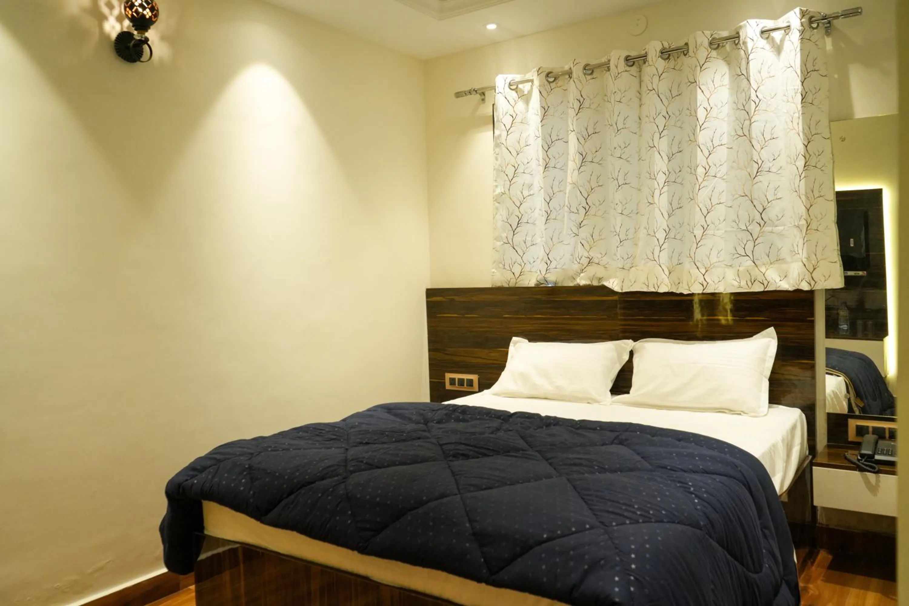 Bed in Hotel Katani Inn