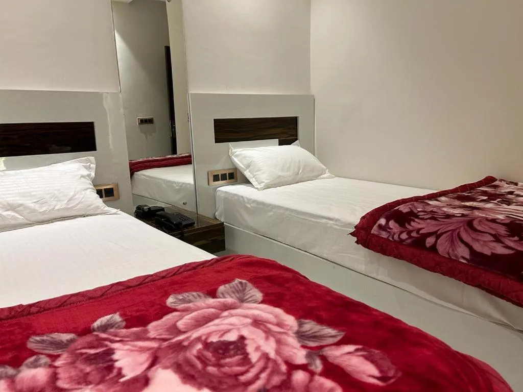 Bed in Hotel Katani Inn