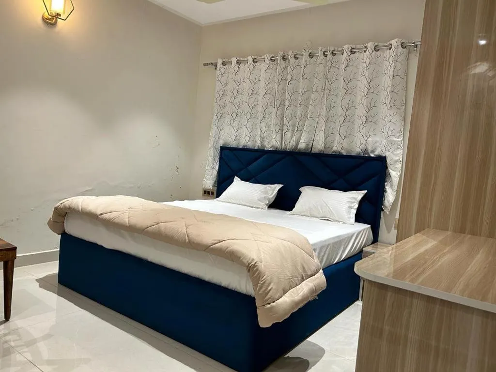 Bed in Hotel Katani Inn