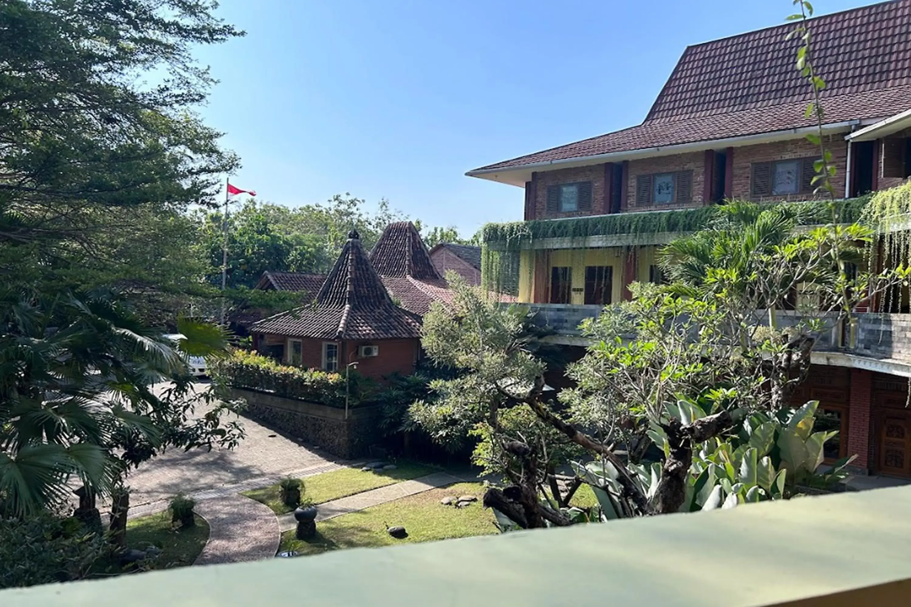 Property building in Niwa Canting Property building in Niwa Canting