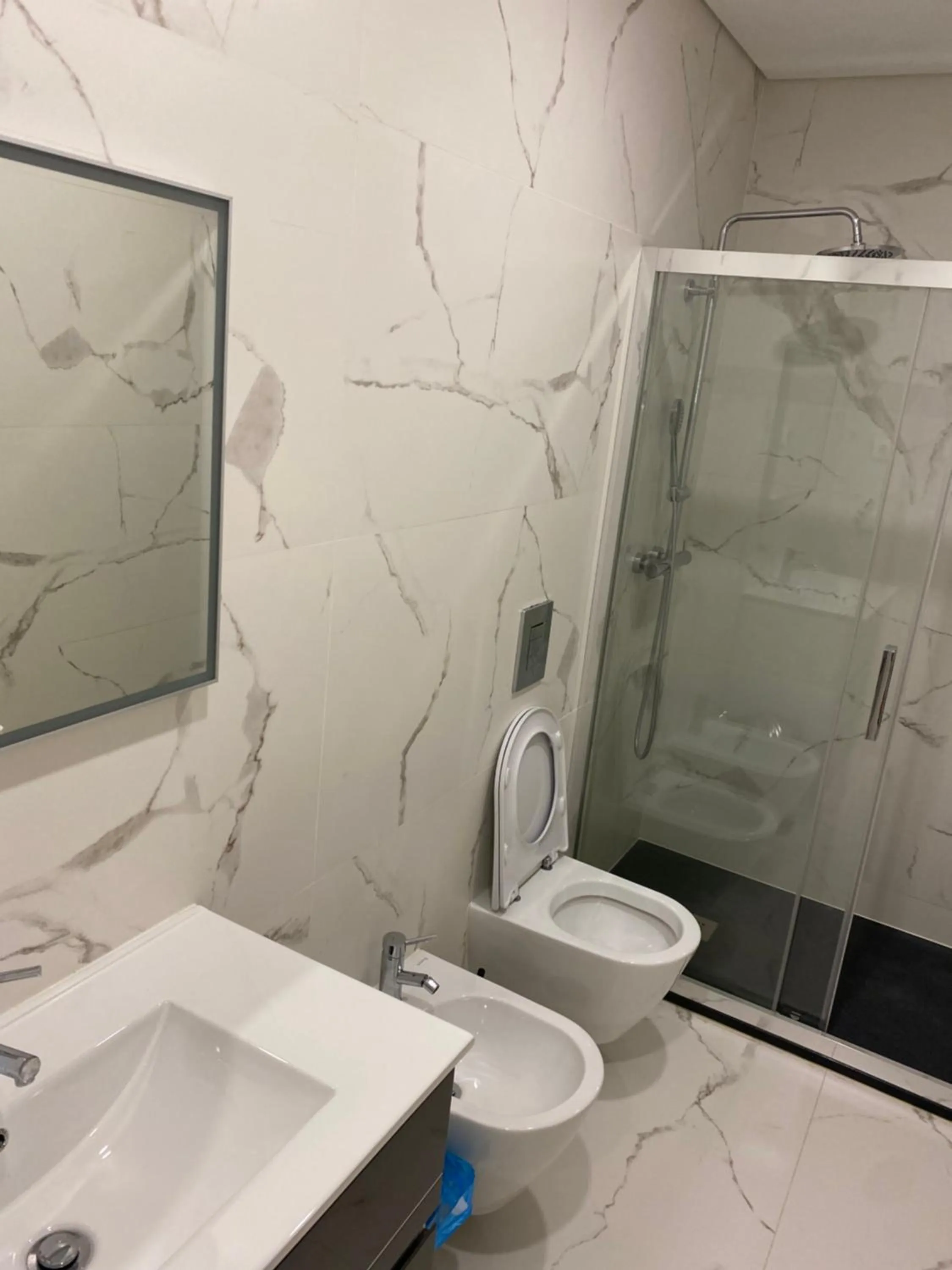 Shower in Casa Augusta 4