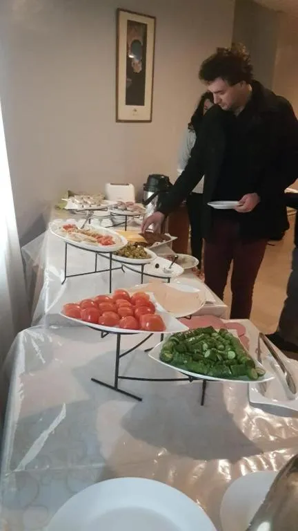 Restaurant/places to eat in Conord Hotel