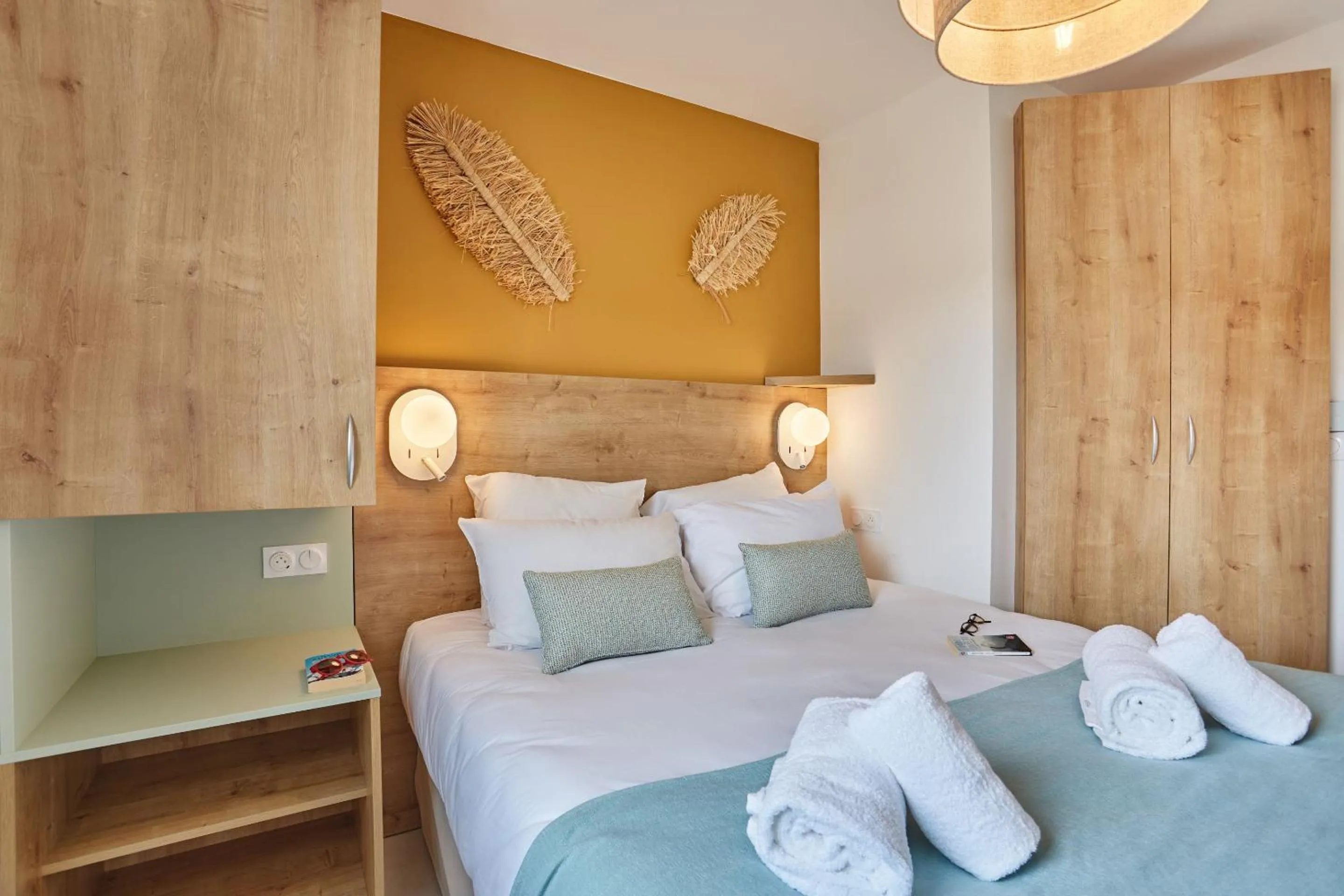 Bedroom, Bed in Résidence Odalys Riviera