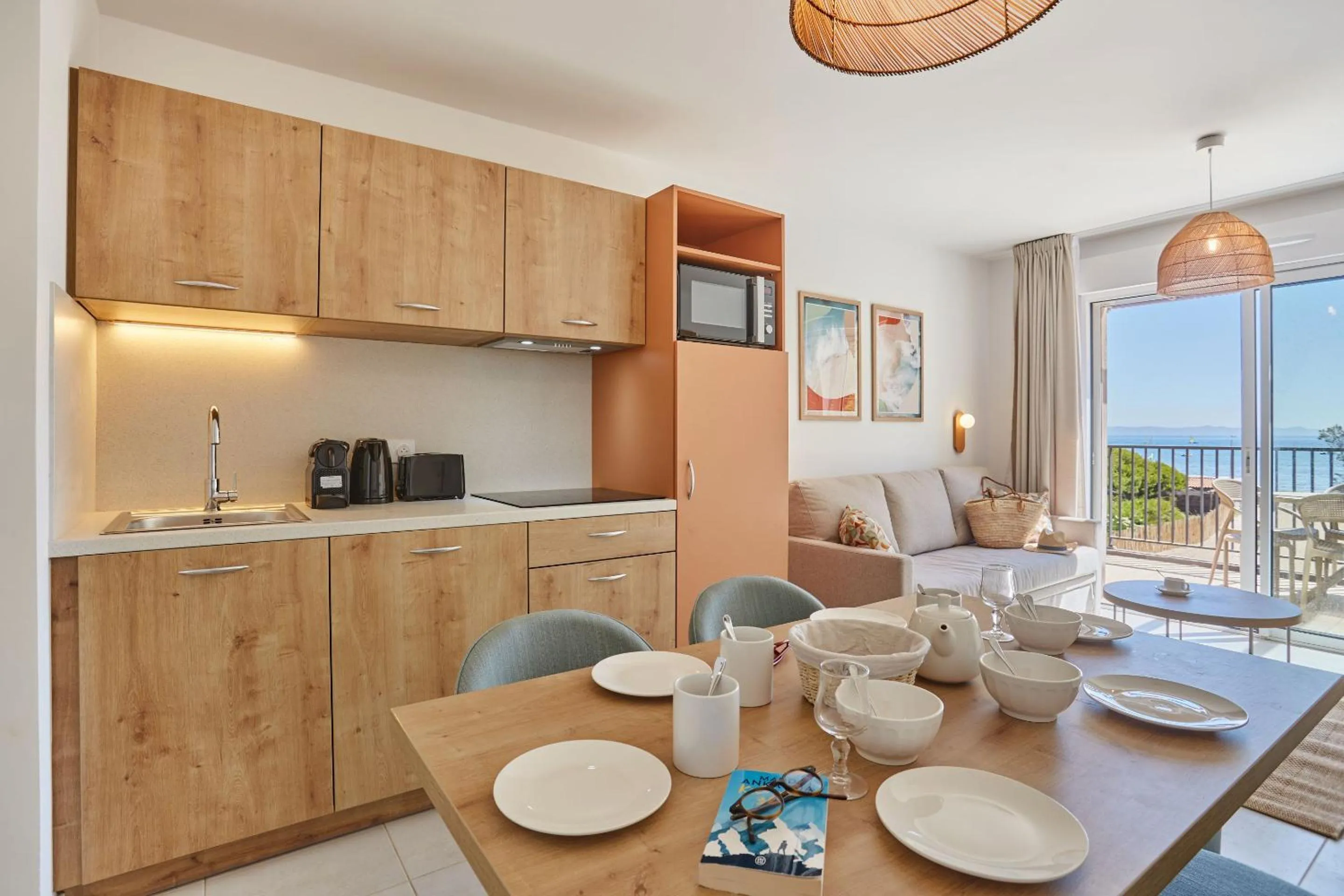 Kitchen or kitchenette in Résidence Odalys Riviera