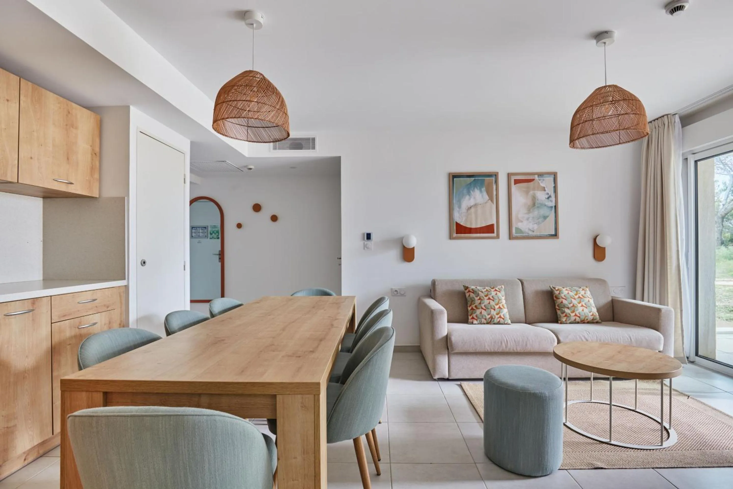 Dining area in Résidence Odalys Riviera