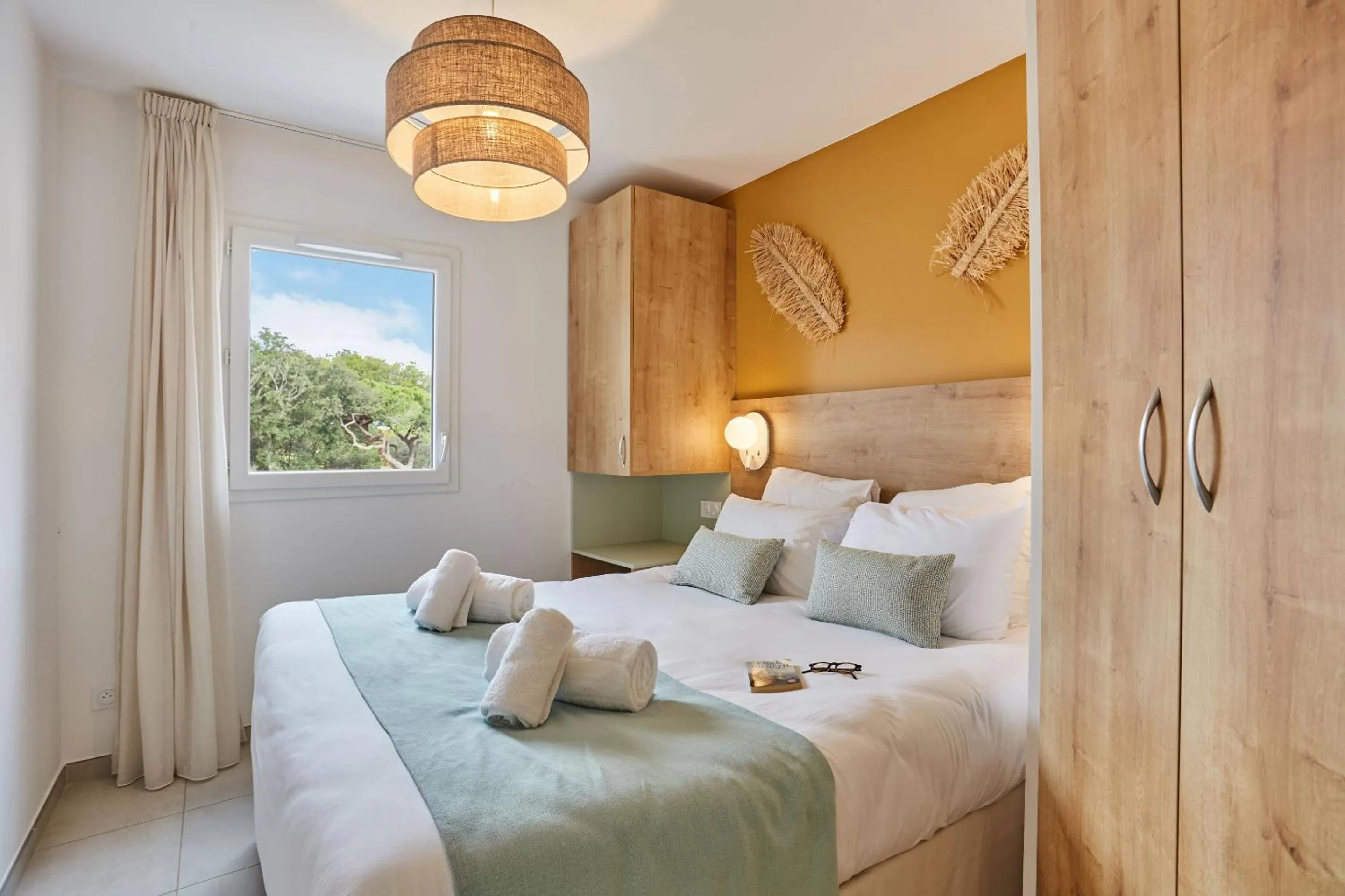 Bedroom, Bed in Résidence Odalys Riviera