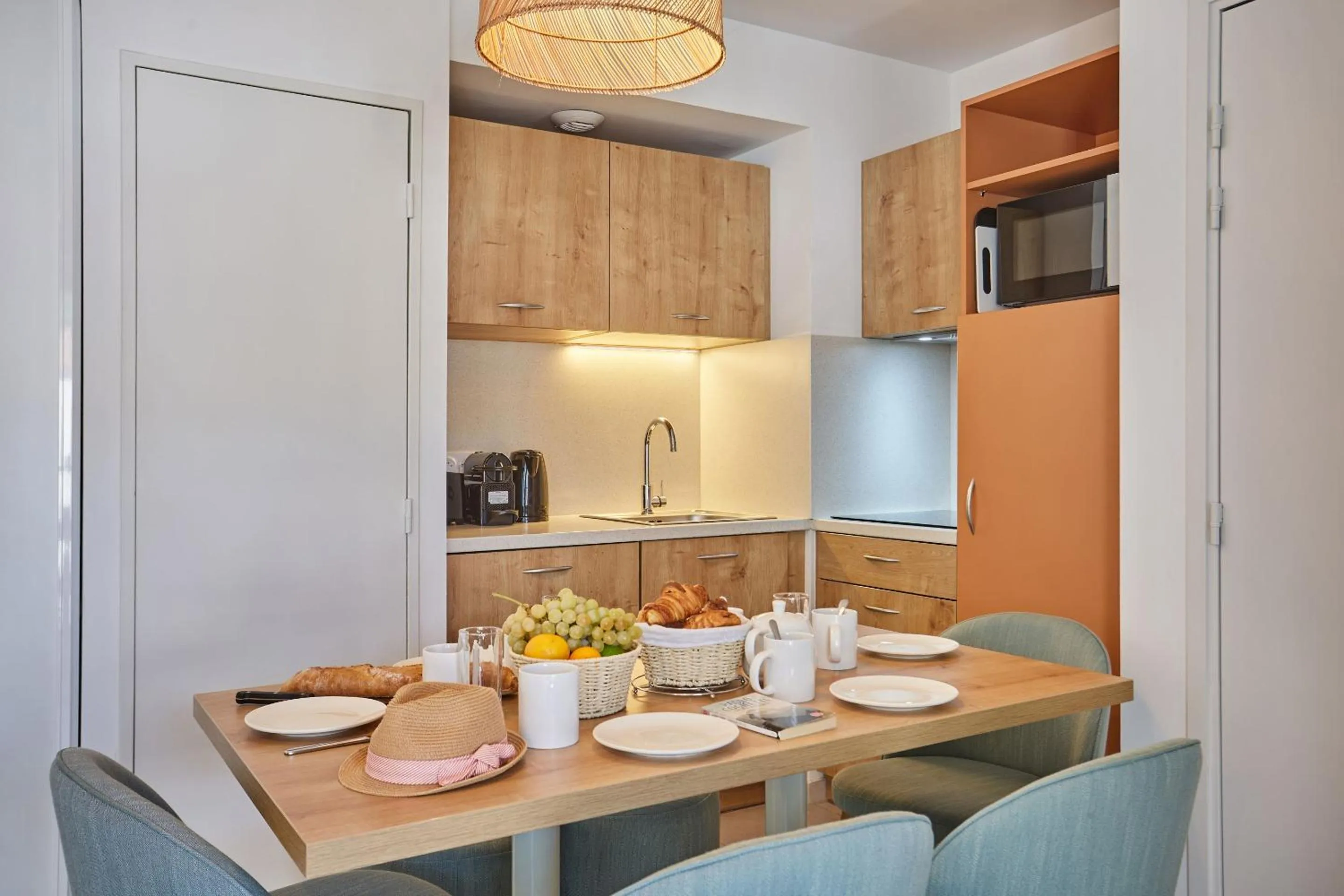 Kitchen or kitchenette in Résidence Odalys Riviera