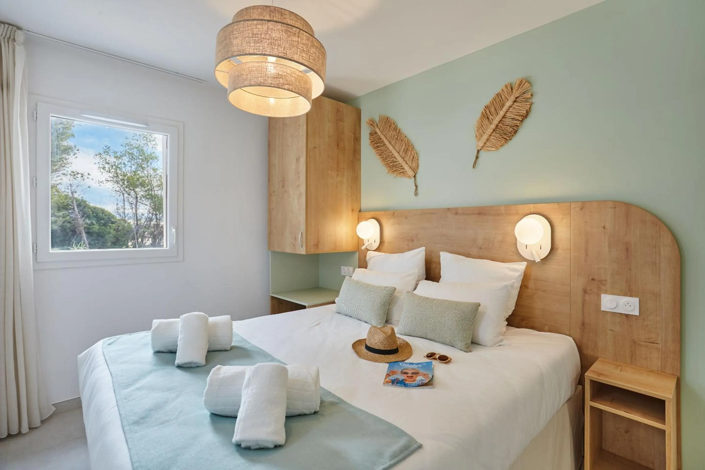 Bedroom, Bed in Résidence Odalys Riviera