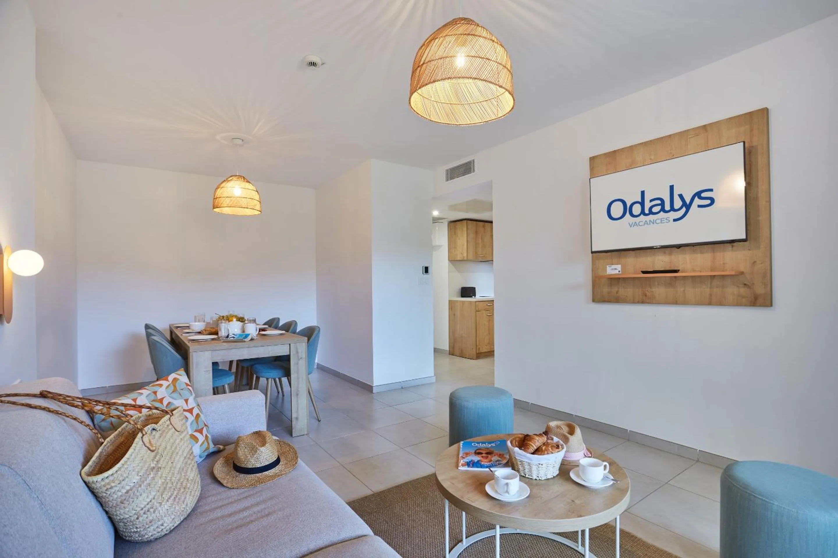 Dining area in Résidence Odalys Riviera