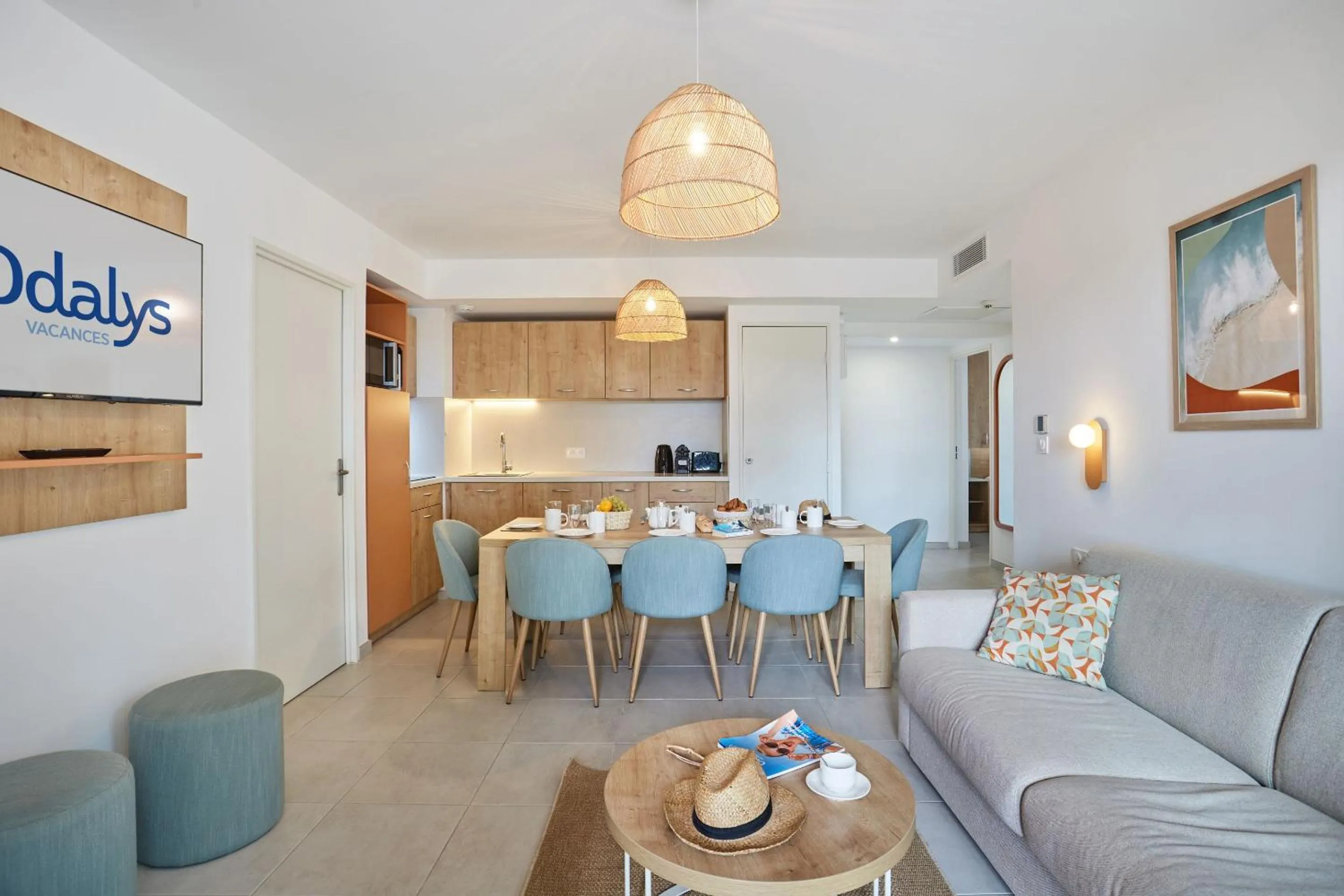 Dining area in Résidence Odalys Riviera