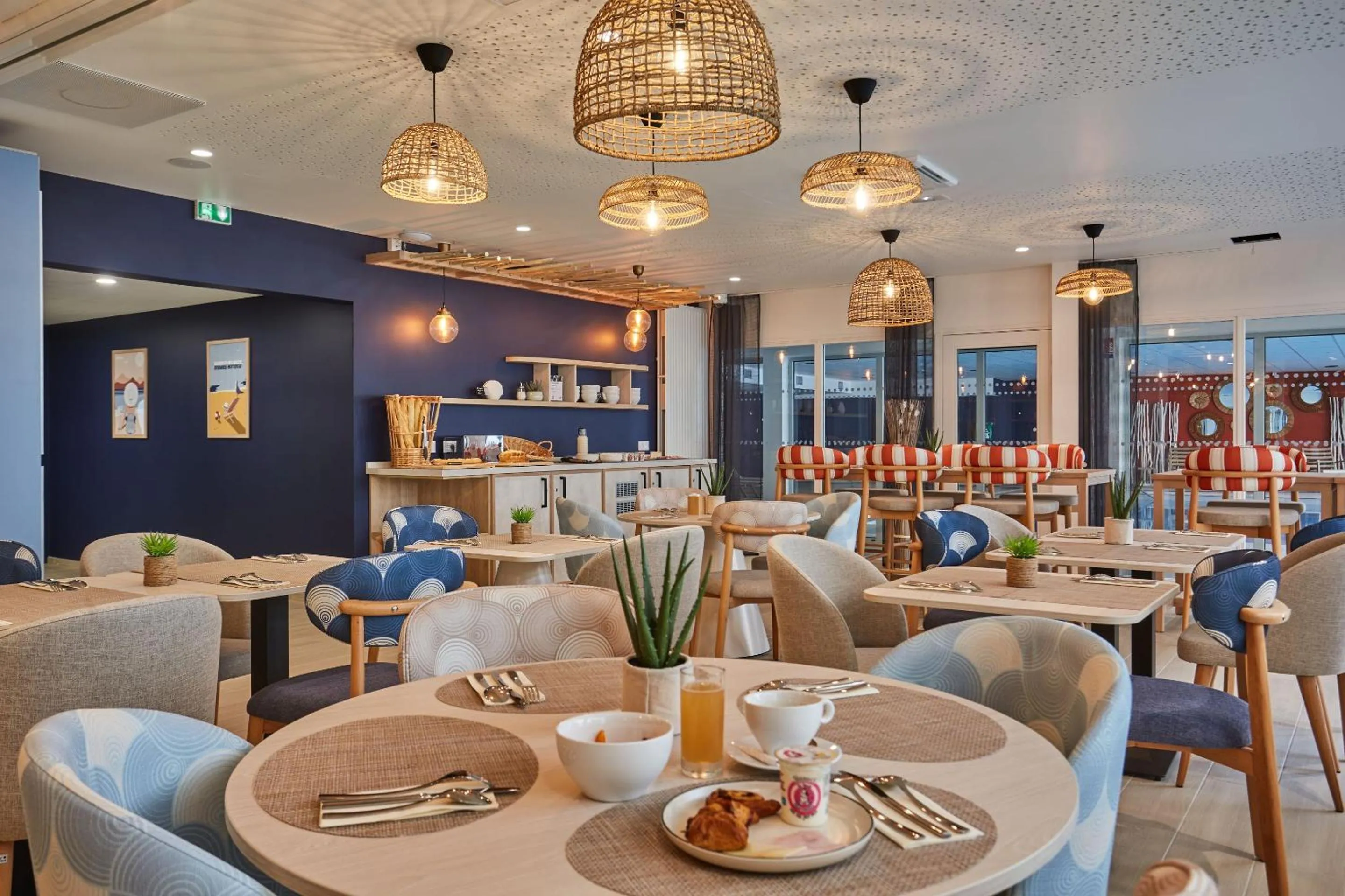 Buffet breakfast in Résidence Odalys L'Orée du Parc