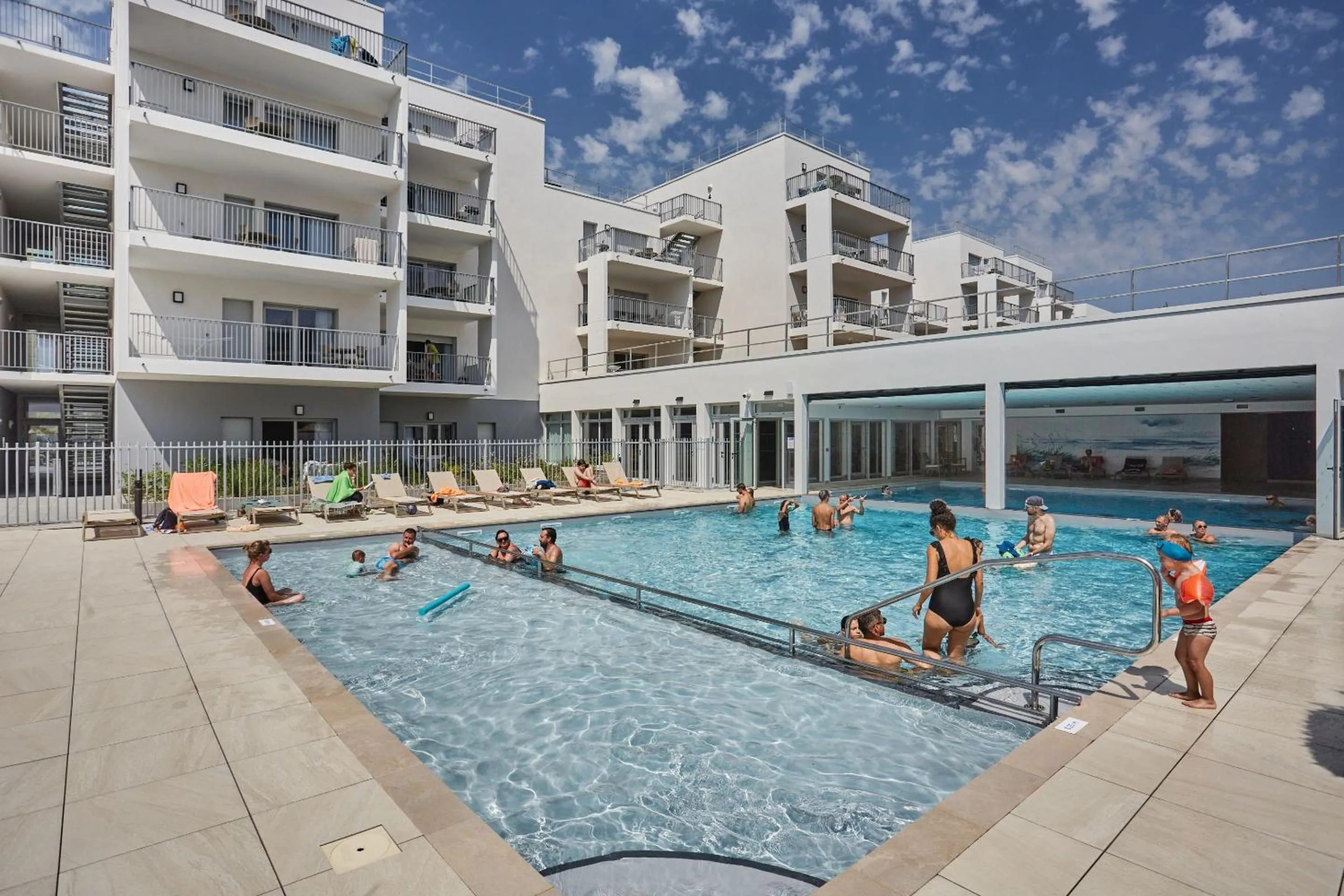 Swimming pool in Résidence Odalys L'Orée du Parc