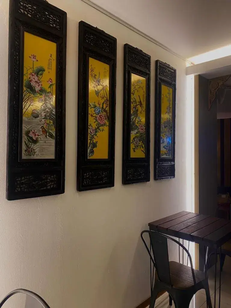 Lounge or bar in Fata Hotel by Project Borneo Lounge or bar in Fata Hotel by Project Borneo