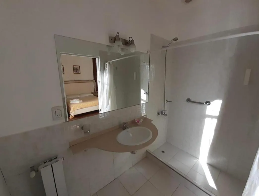 HOTEL LOURD MARY
