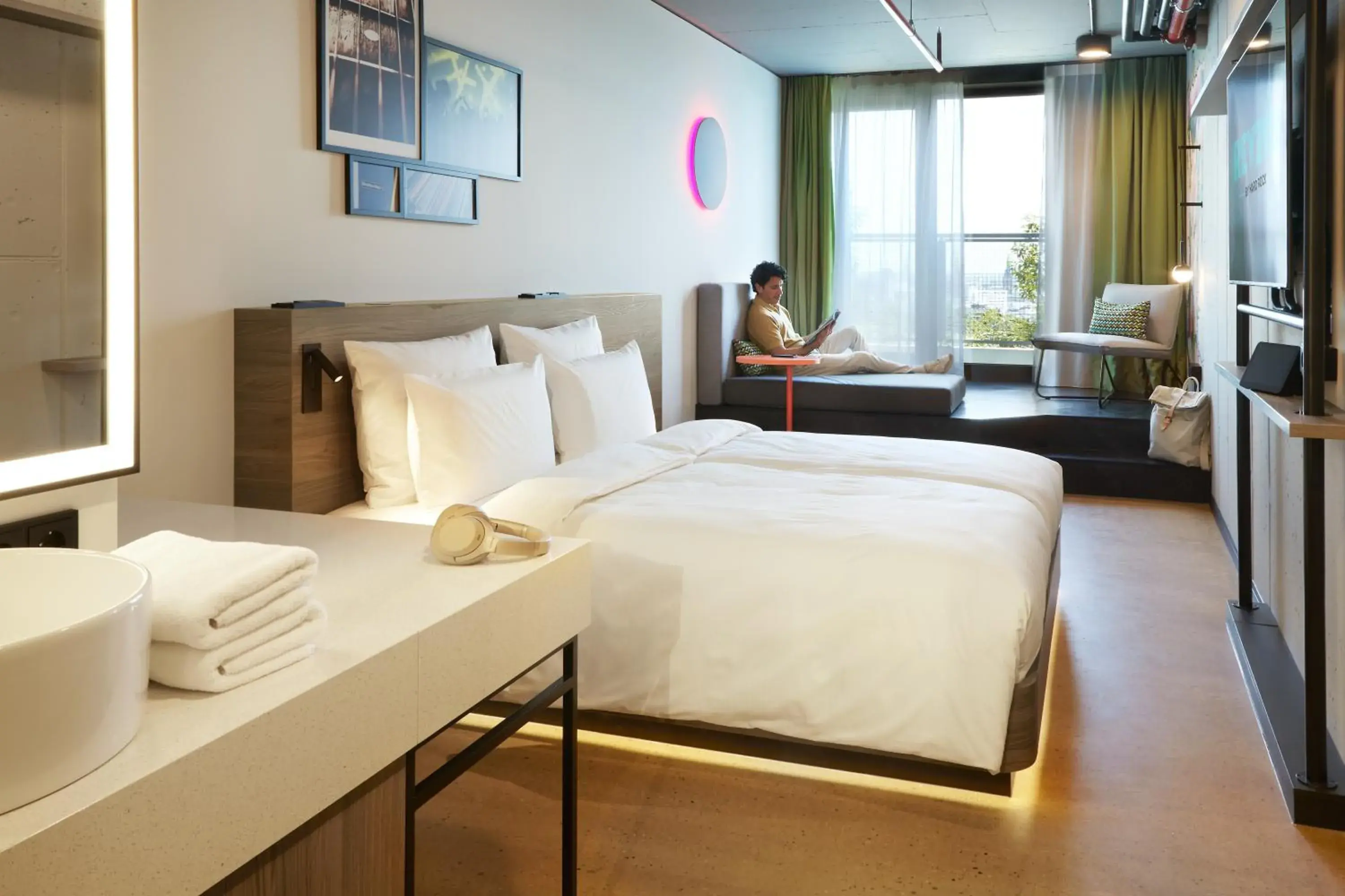 Superior Double Room in REVERB by Hard Rock Hamburg Superior Double Room in REVERB by Hard Rock Hamburg