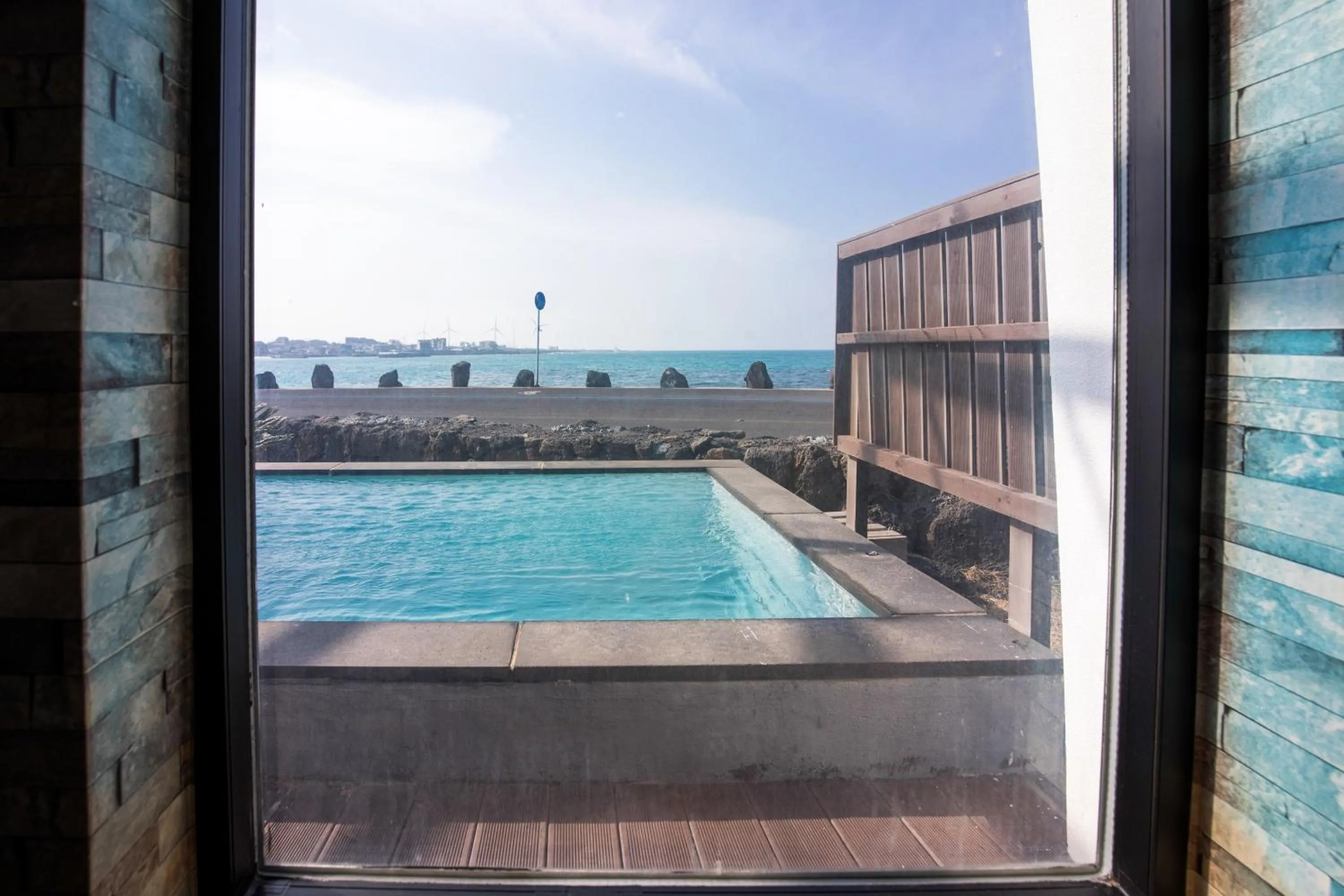 Day in Aqua Beautique Poolvilla