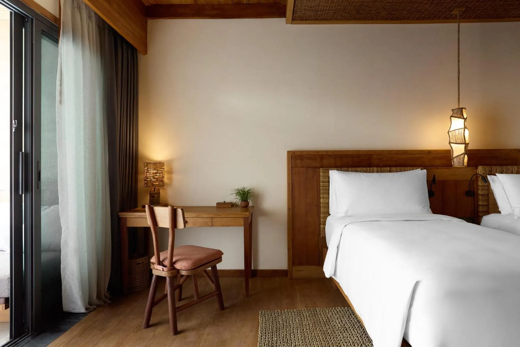 Photo of the whole room, Bed in Vignette Collection Dinso Resort & Villas Ko Chang by IHG