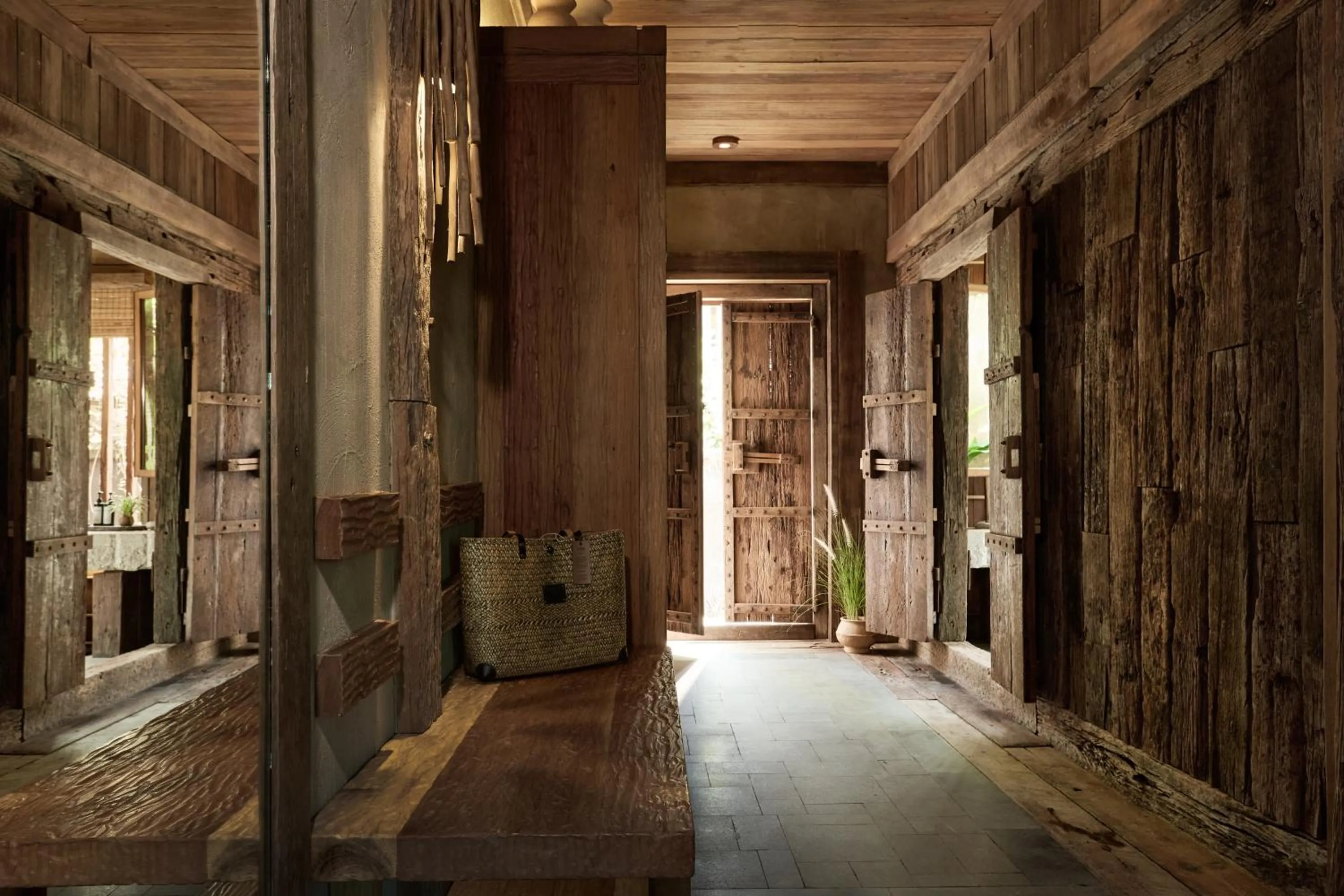 Facade/entrance in Vignette Collection Dinso Resort & Villas Ko Chang by IHG