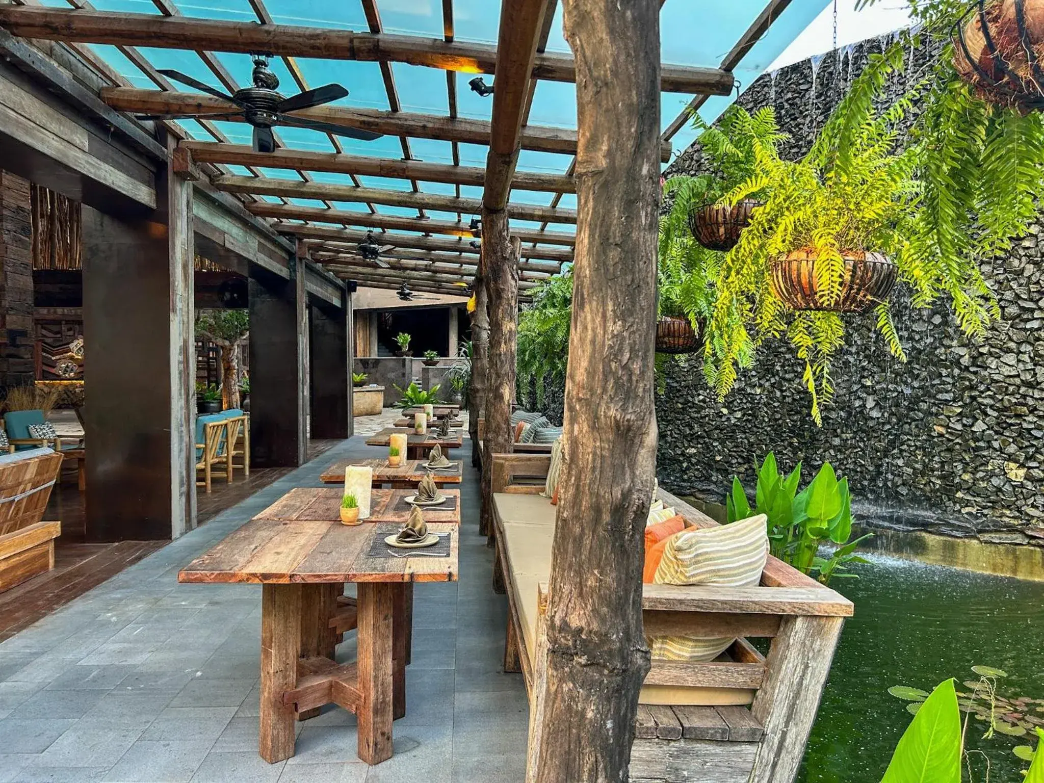 Restaurant/places to eat in Vignette Collection Dinso Resort & Villas Ko Chang by IHG Restaurant/places to eat in Vignette Collection Dinso Resort & Villas Ko Chang by IHG