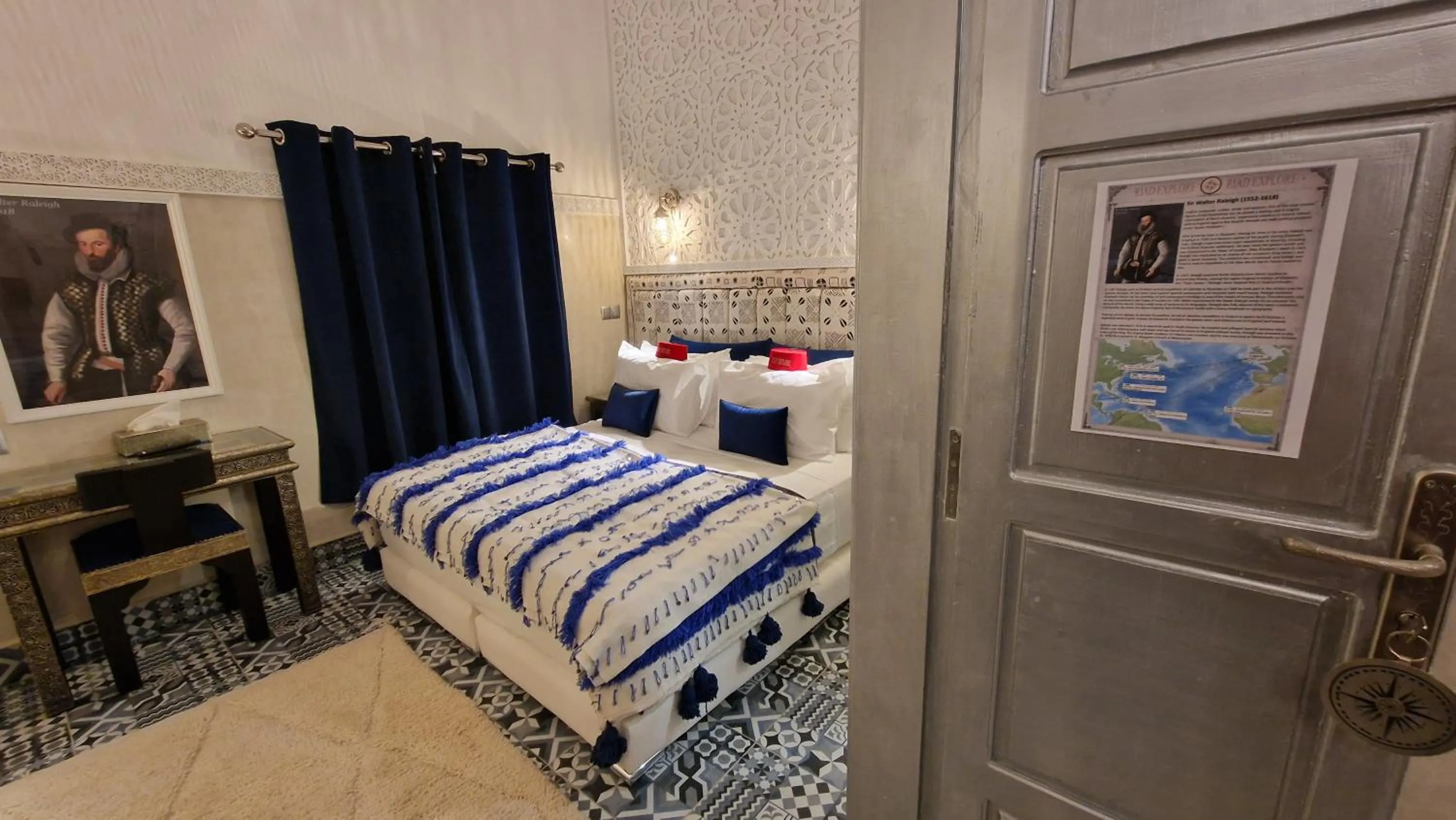 Bed in Riad Explore - Marrakech Medina Boutique Guest House