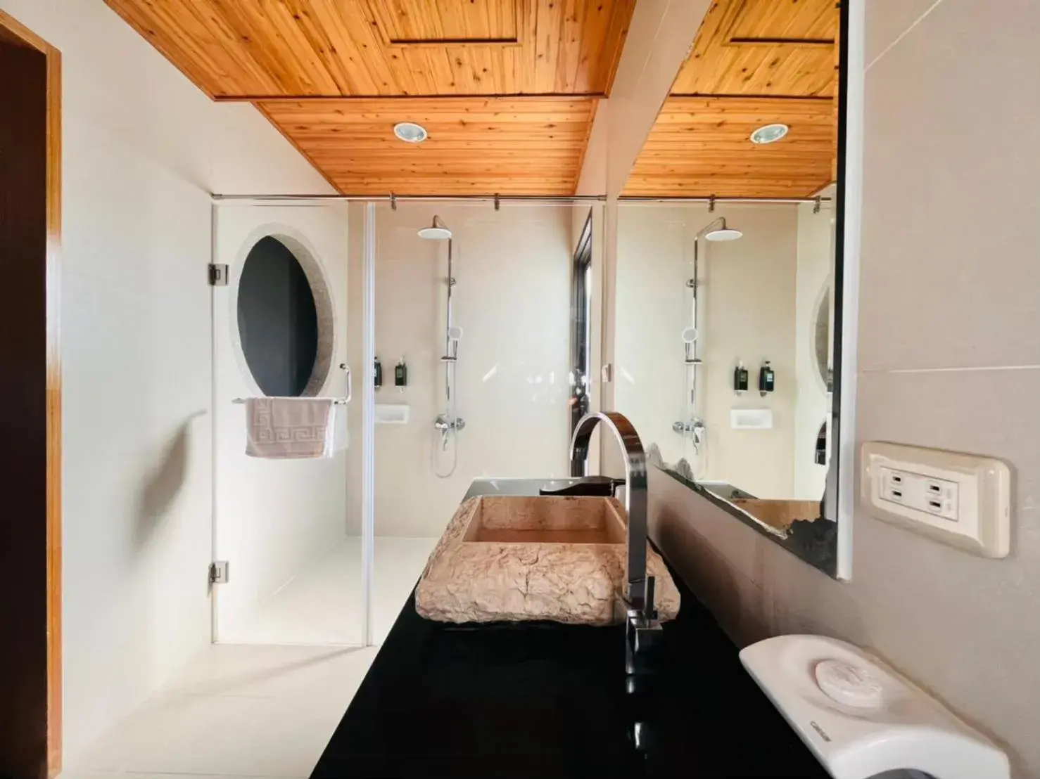 Double Room with courtyard in Kenting Summerland Garden Resort Double Room with courtyard in Kenting Summerland Garden Resort