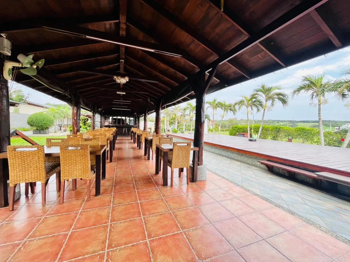 Restaurant/places to eat in Kenting Summerland Garden Resort