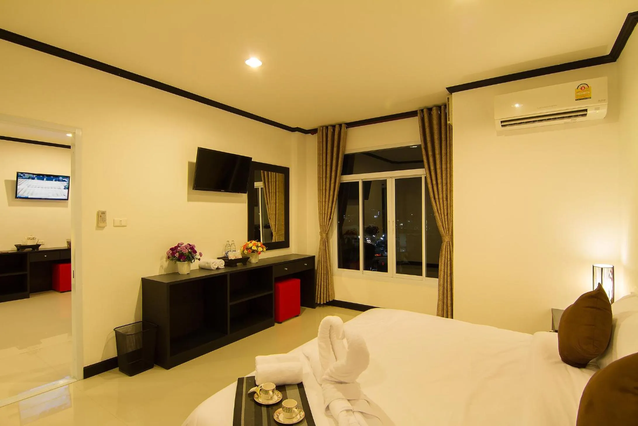 Photo of the whole room, Bed in Leelawadee Grand Hotel