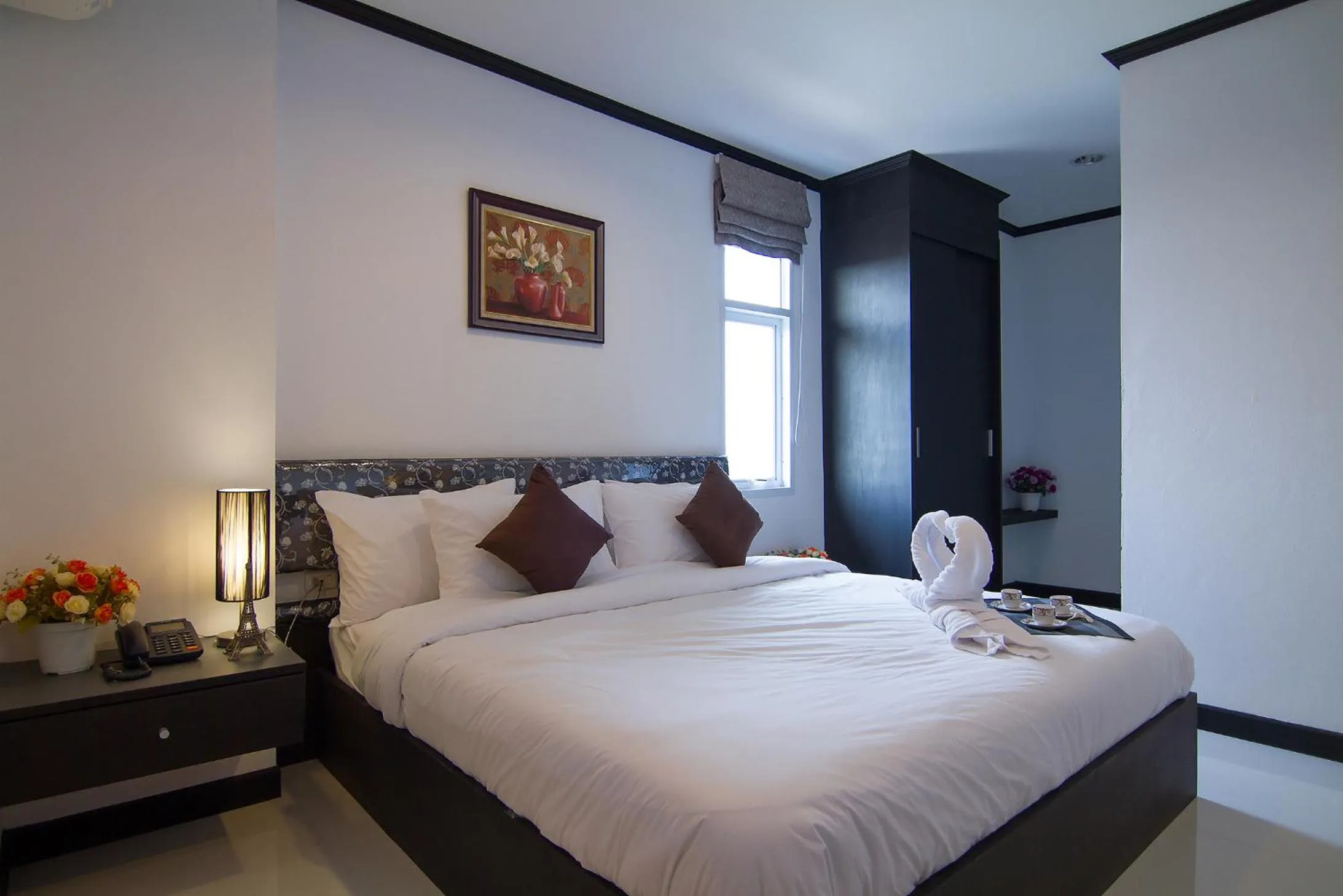 Photo of the whole room, Bed in Leelawadee Grand Hotel