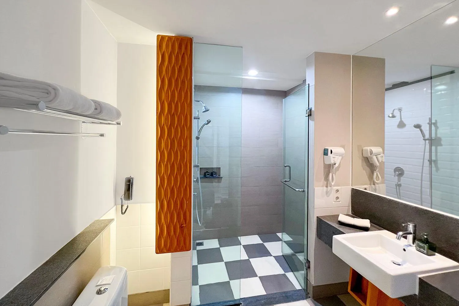 Bathroom in THE 1O1 Bandung Dago