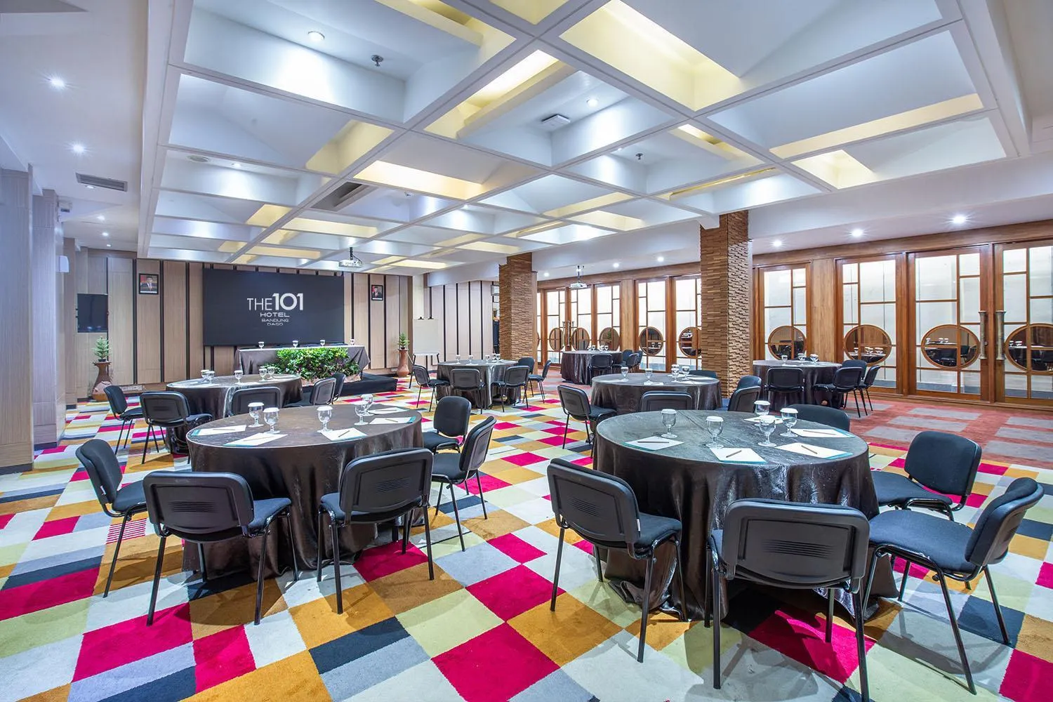 Meeting/conference room in THE 1O1 Bandung Dago