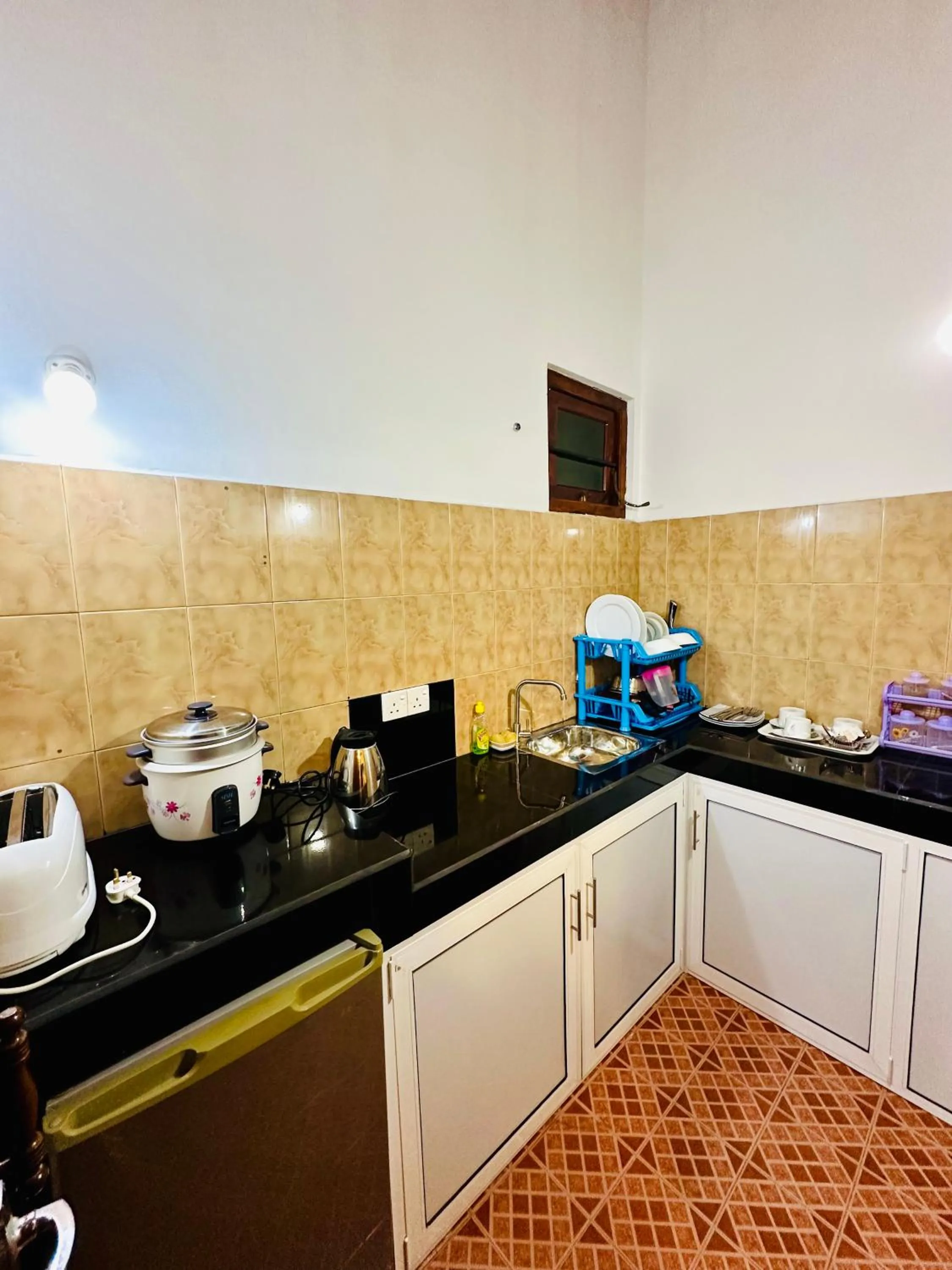 Happy Night Holiday Inn