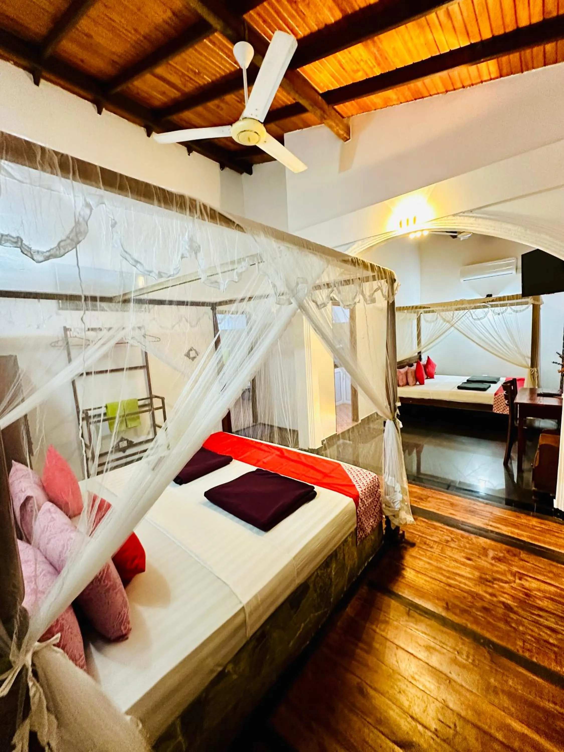 Bed in Happy Night Holiday Inn