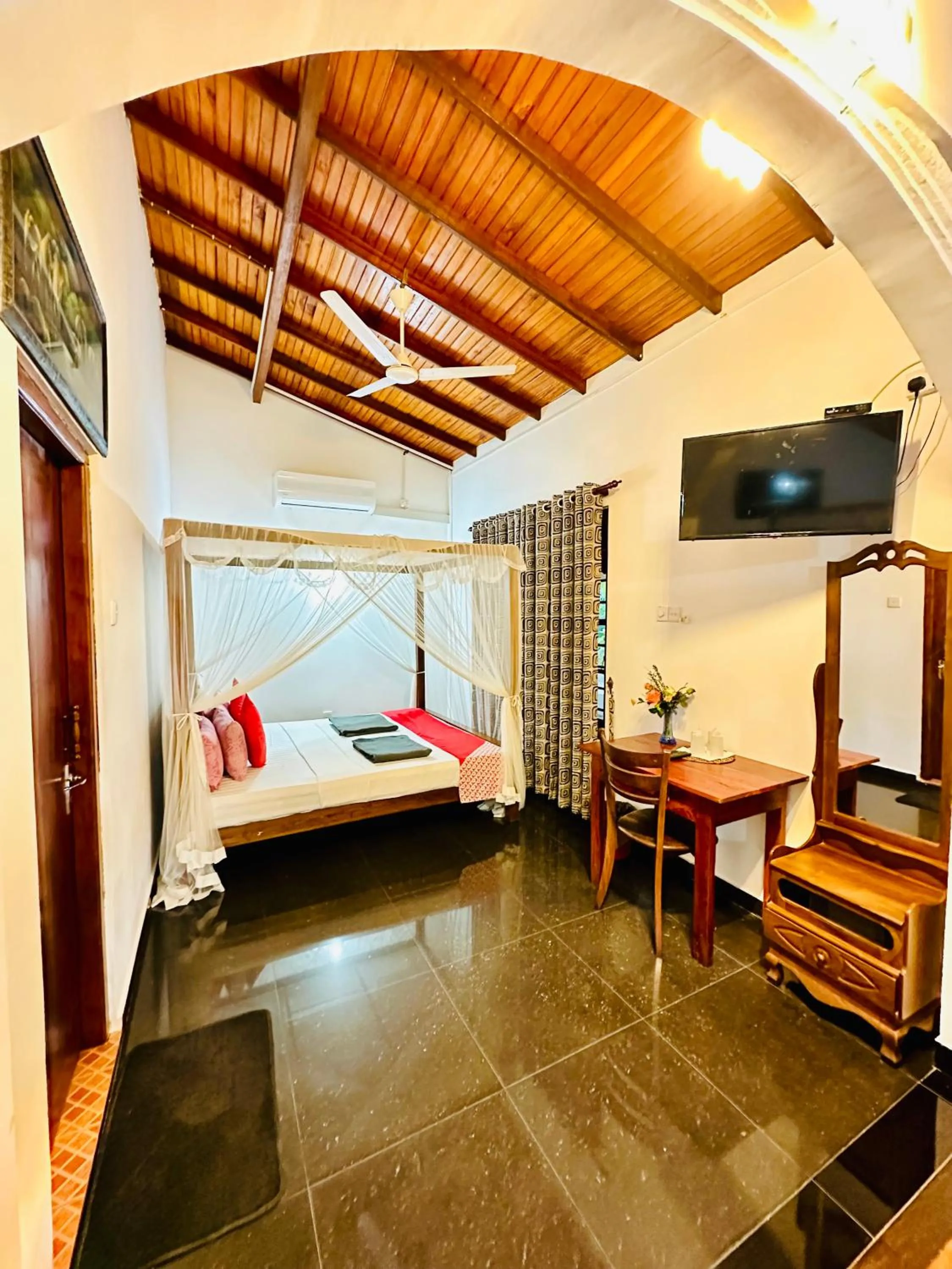 Bed in Happy Night Holiday Inn