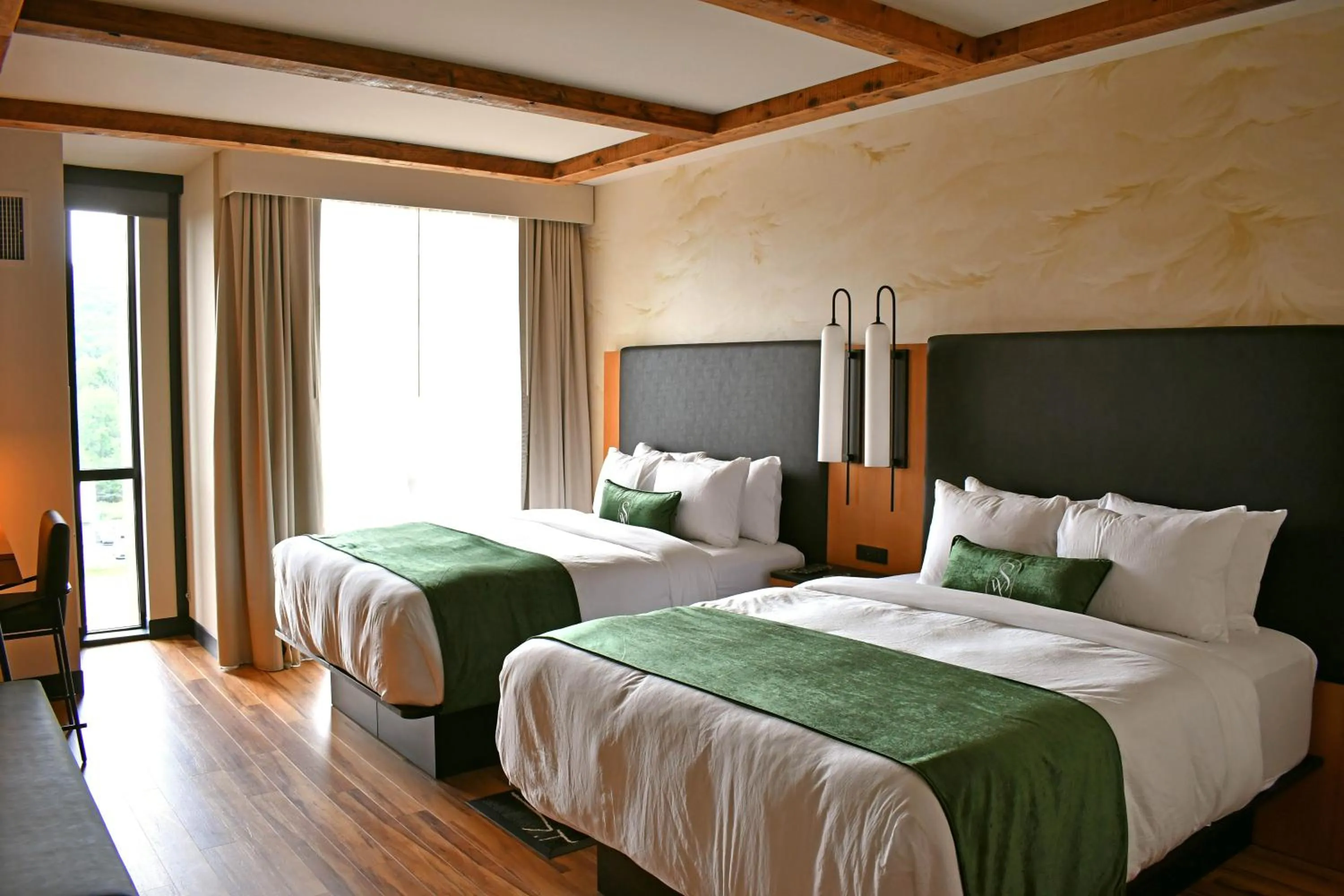 Bedroom, Bed in The Swiftwater